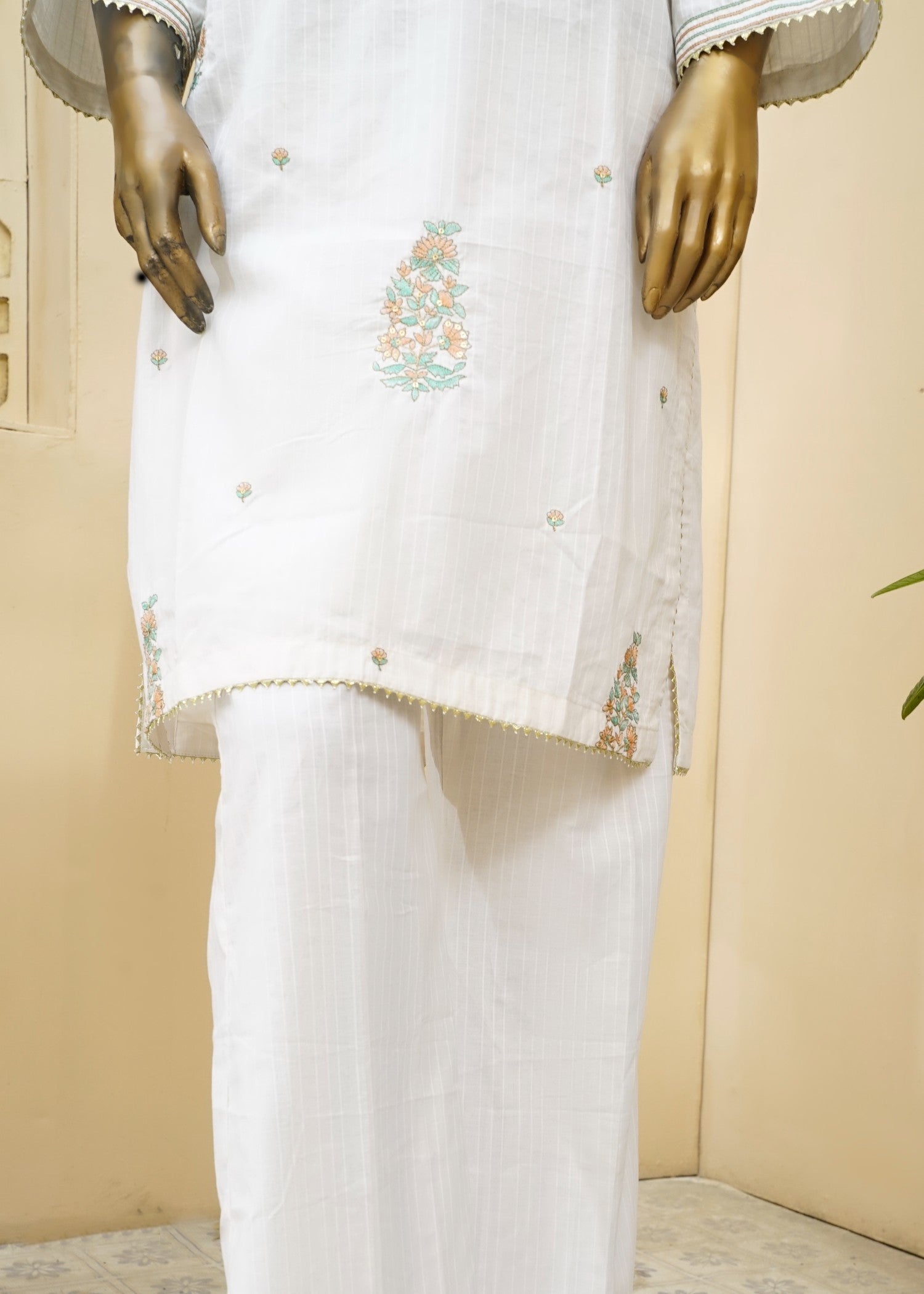 AYLA STUDIO EMBROIDERED LUXURY PRET LAWN DOBBY SE250409 Women 2pcs