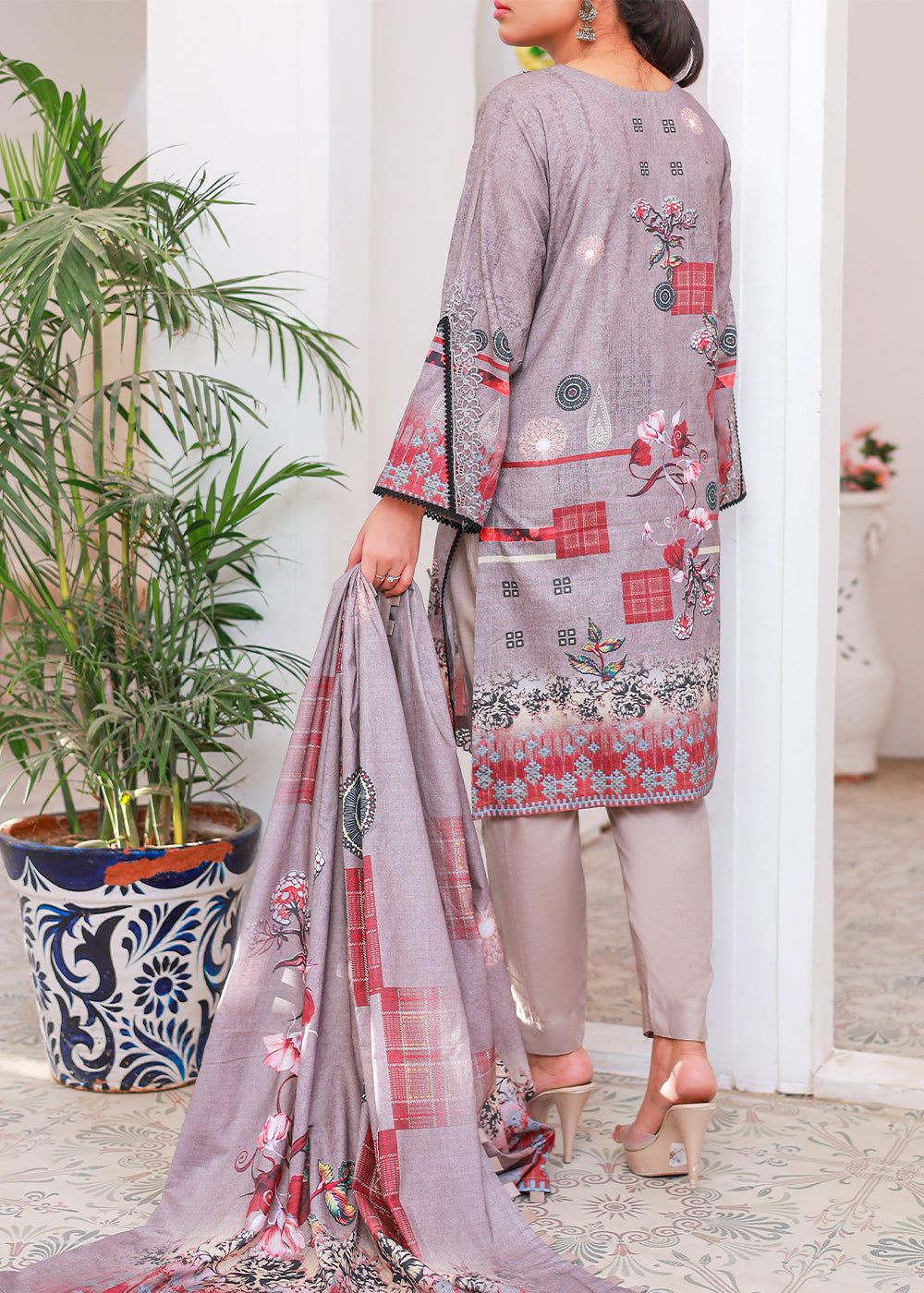 Green Gray Printed lawn stitched suit Women 3pcs