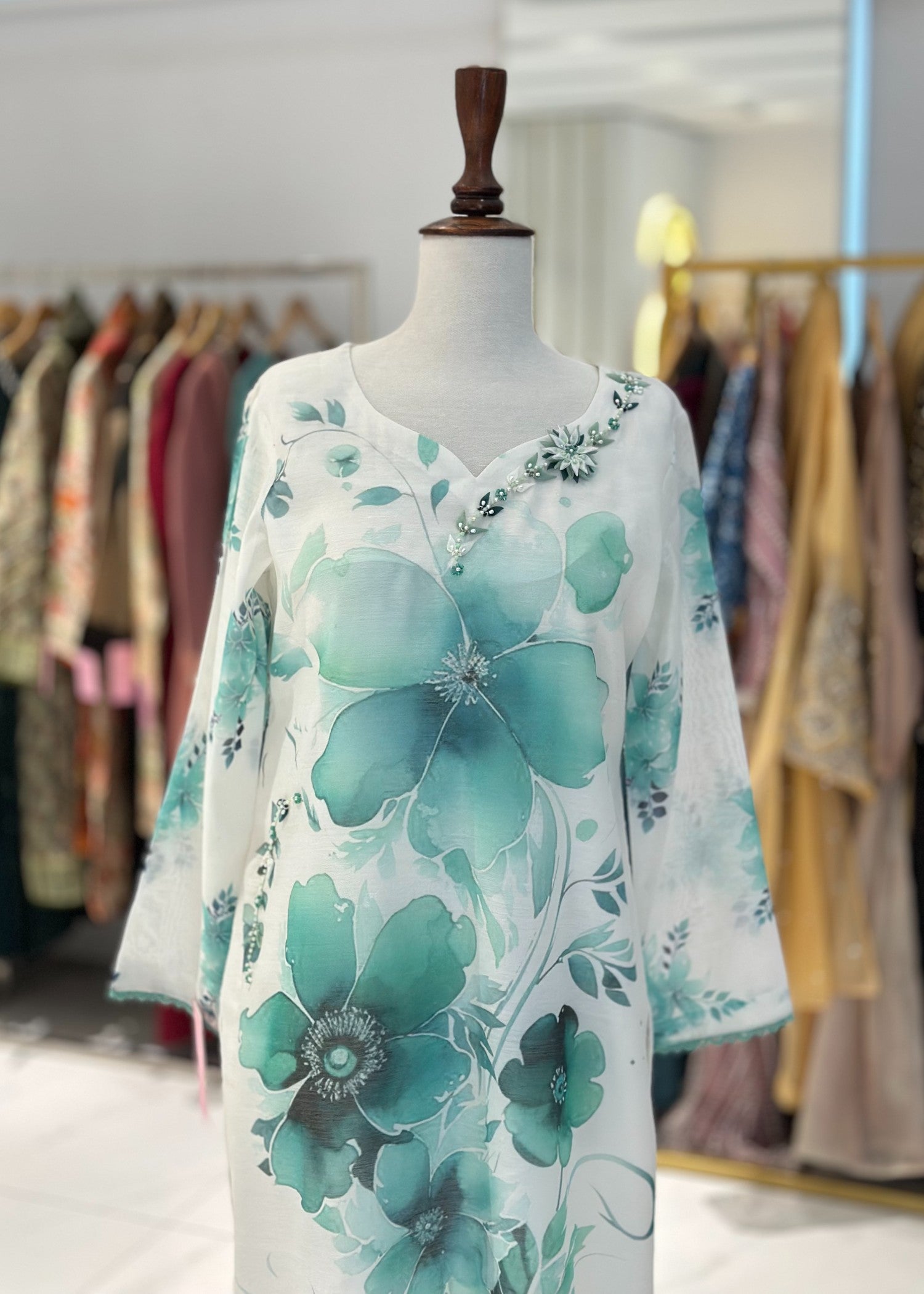 Symas White Cotten Silk Shirt And Dupatta Women 2pcs