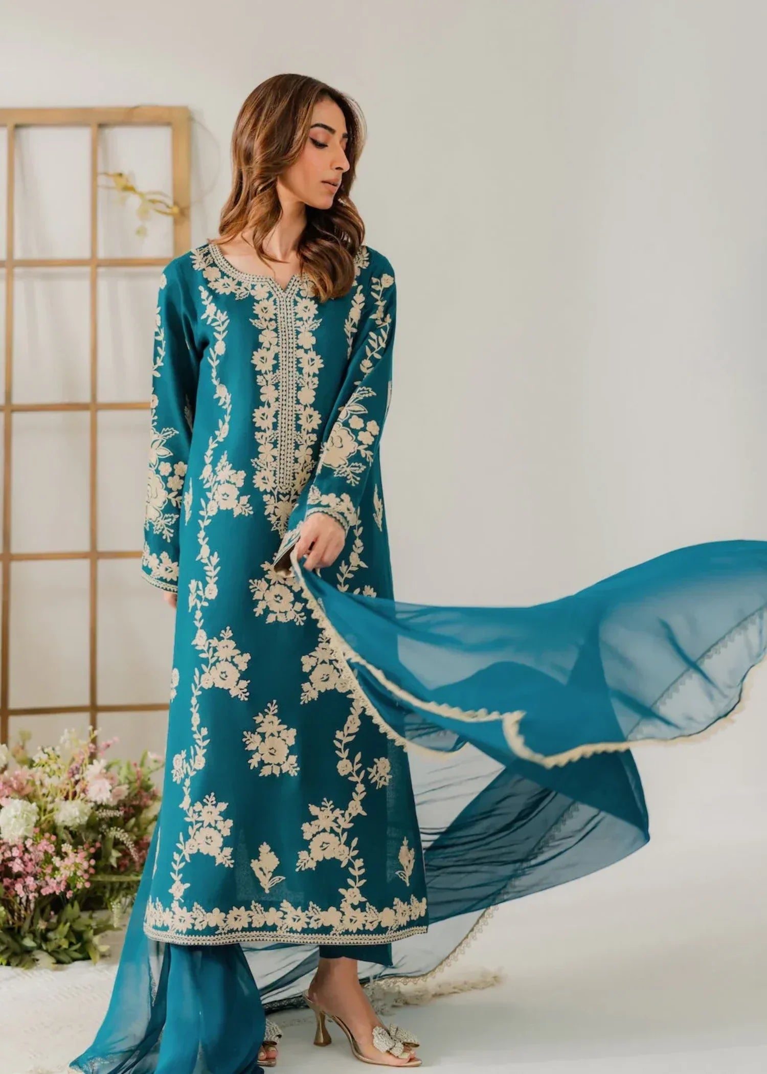 Libas Thread Kanwal B Women 3pcs