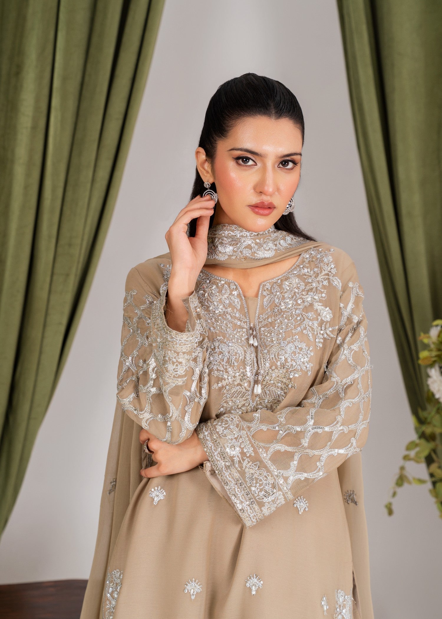 Four Season Boutique MEHERBAAN TAN BROWN Women 3pcs