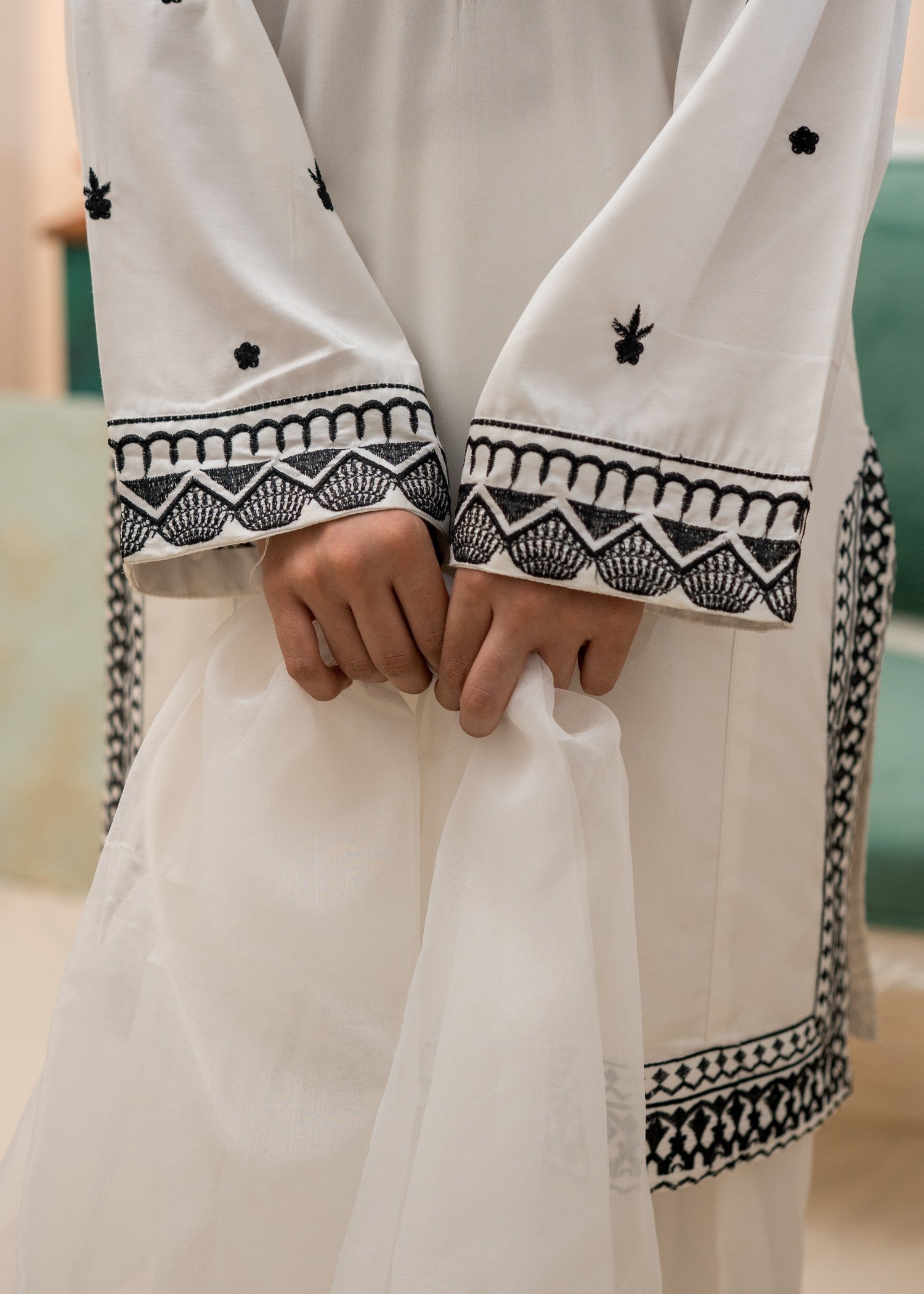 Alyssa WHITE FARSHI SHALWAR ALL309 Women 3pcs