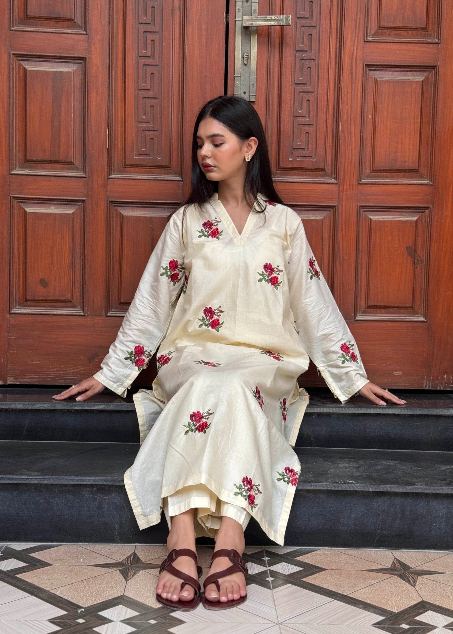Kashqai Rose Embroidered Women 2pcs