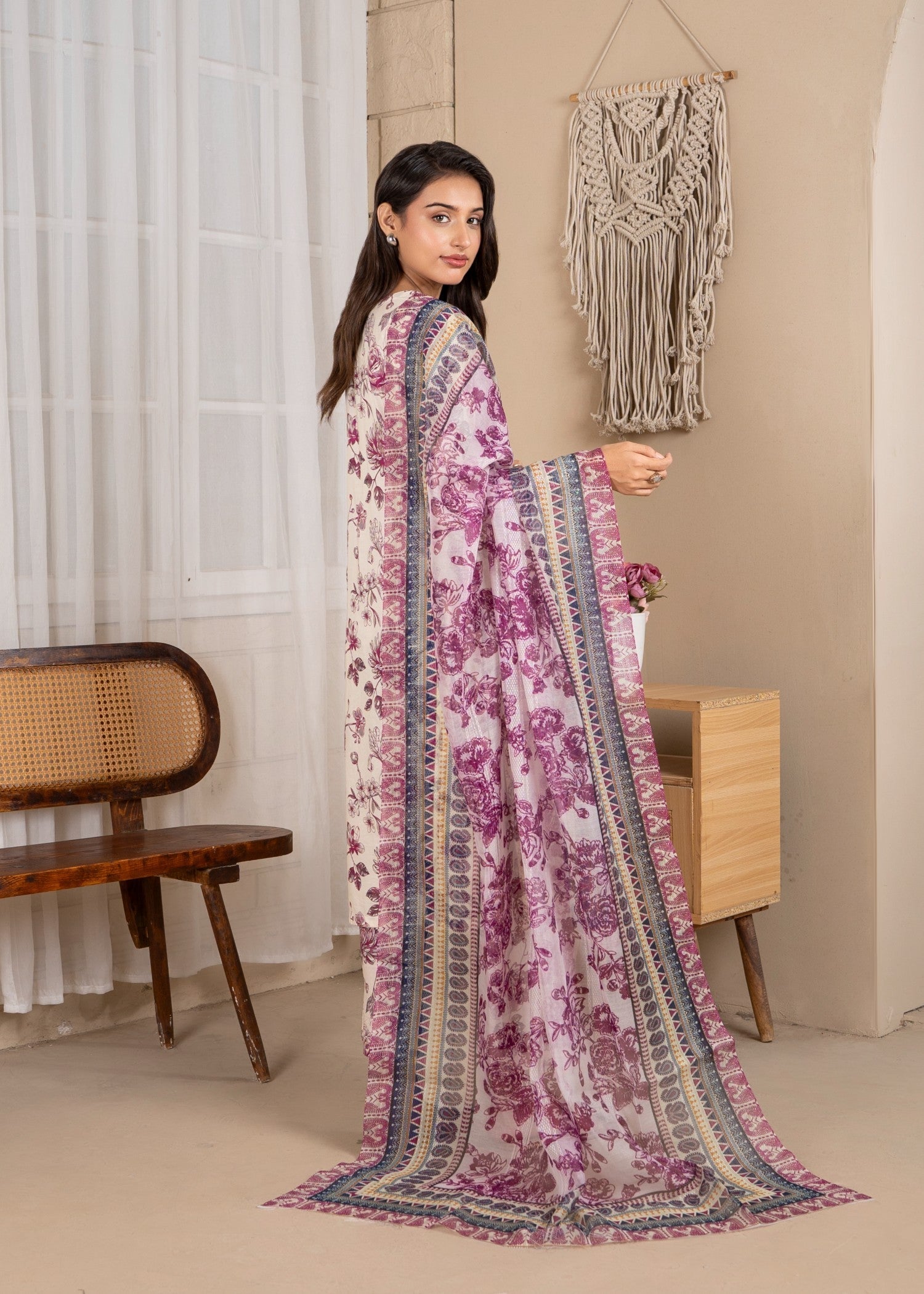 Rangriwaayat Spring Whispers – Bloom & Beauty Women 3pcs