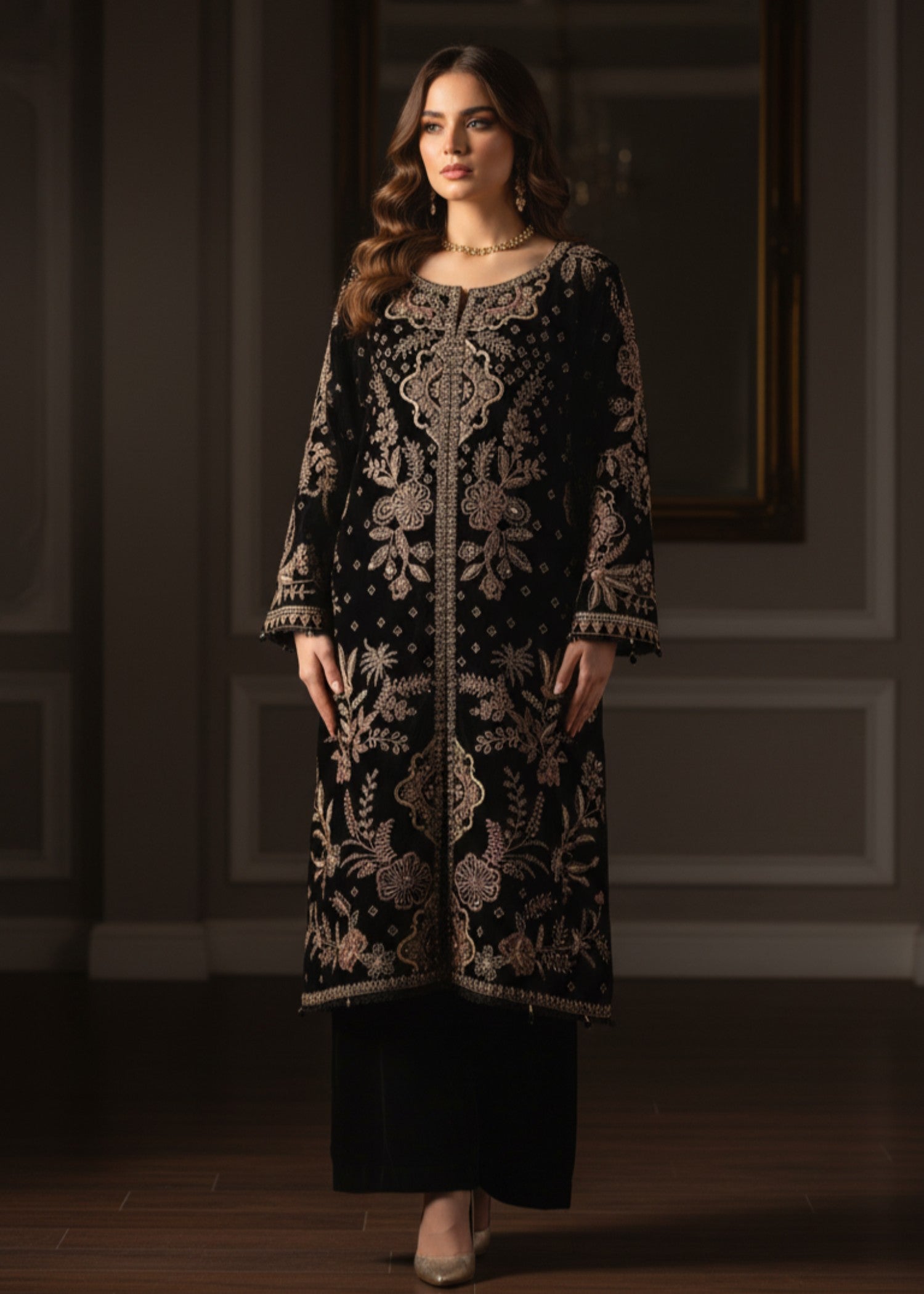 Pehnawa By Bin Akram’s Black Regalia | Embroidered Velvet Women 3pcs
