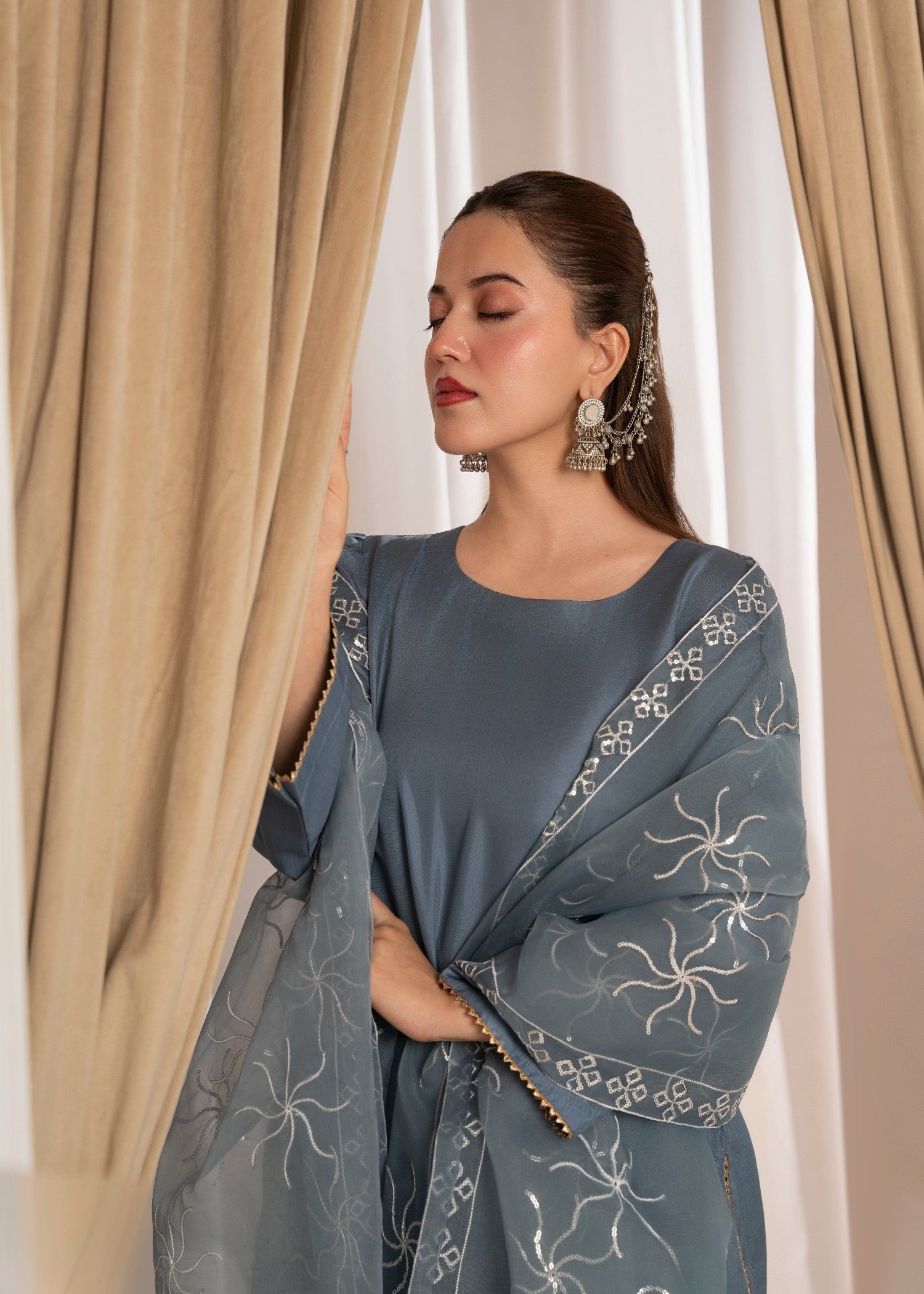 Gulle Eida Farshi Shalwar Women 3pcs