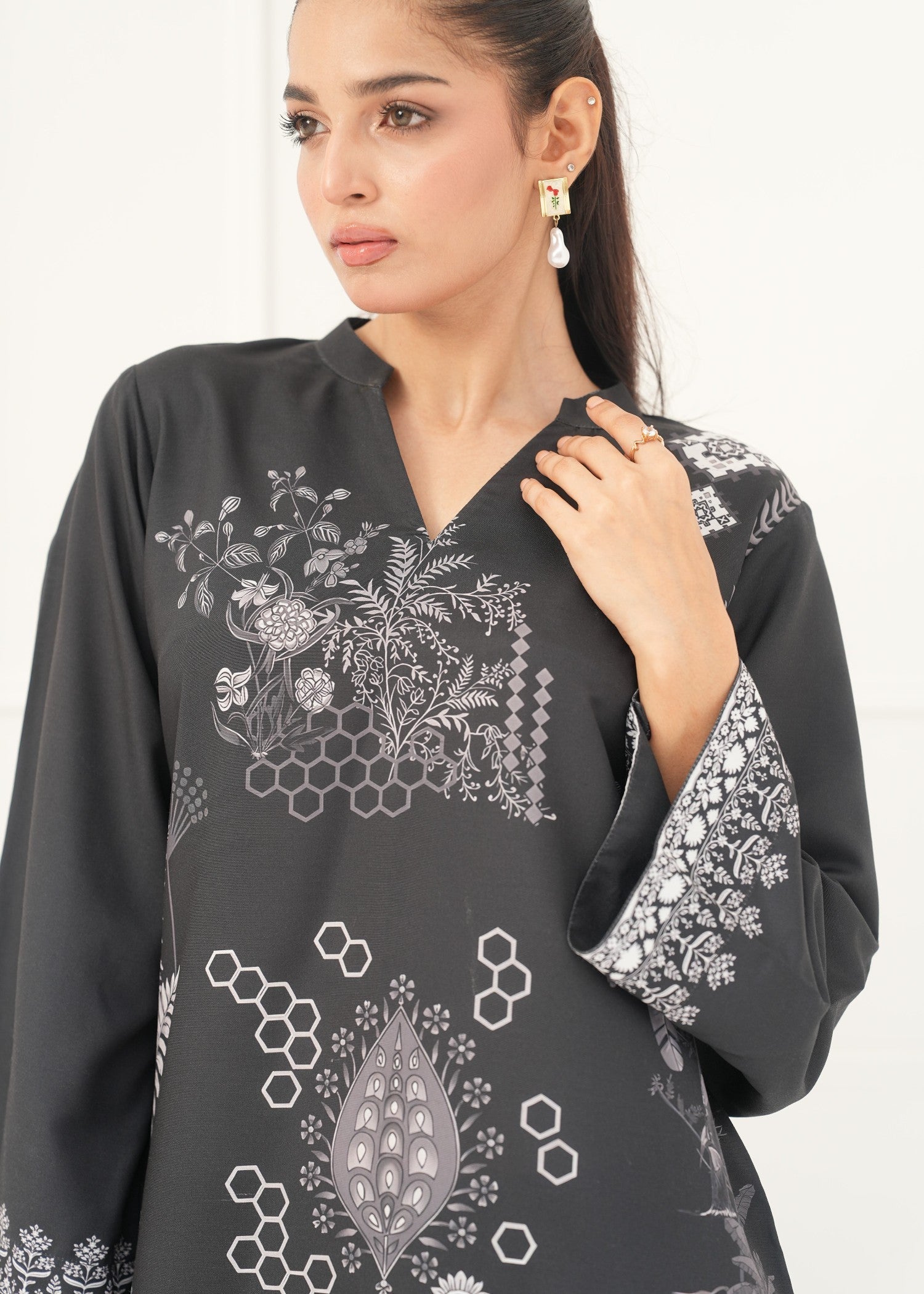 Nairah Nureh Women 2pcs