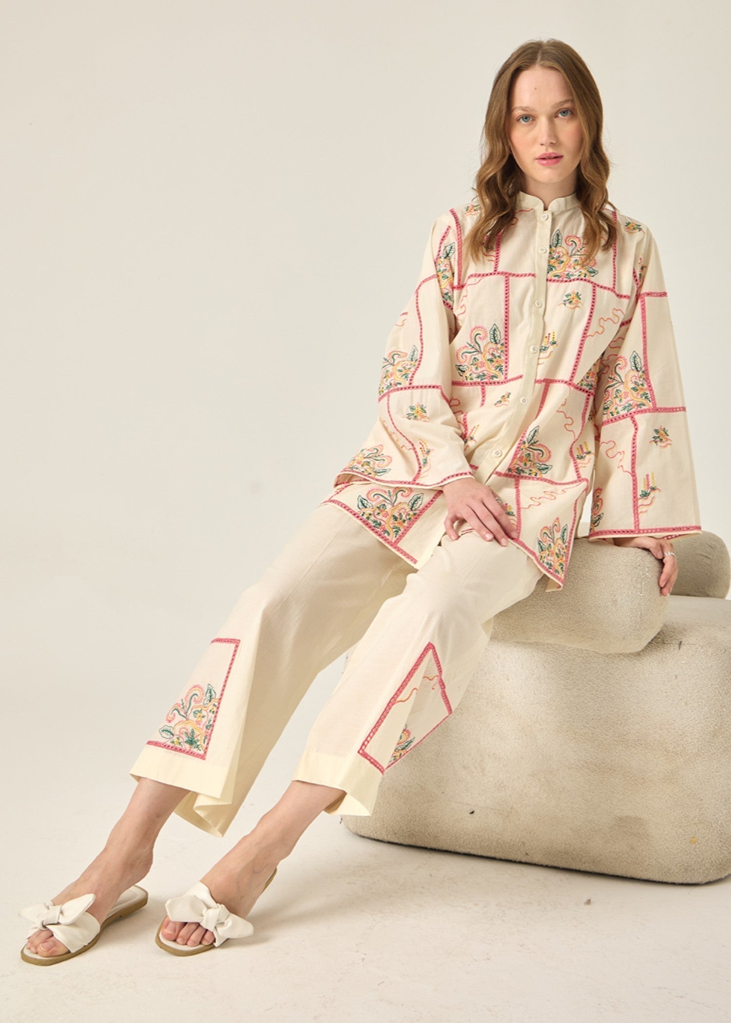 Kiara Suria – Embroidered Co ords Set Women 2pcs