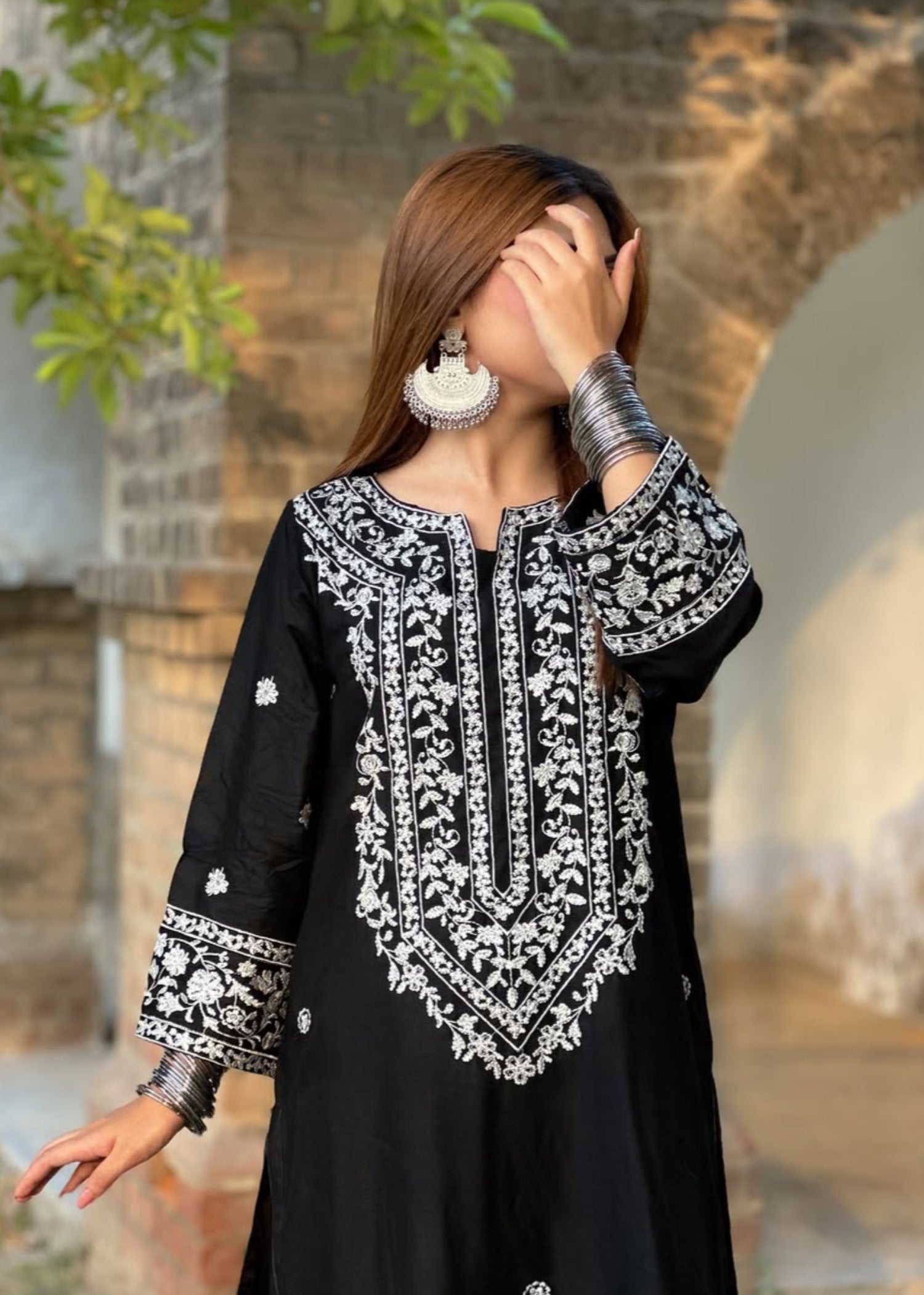 Kala Jora Zarnish Women 2pcs