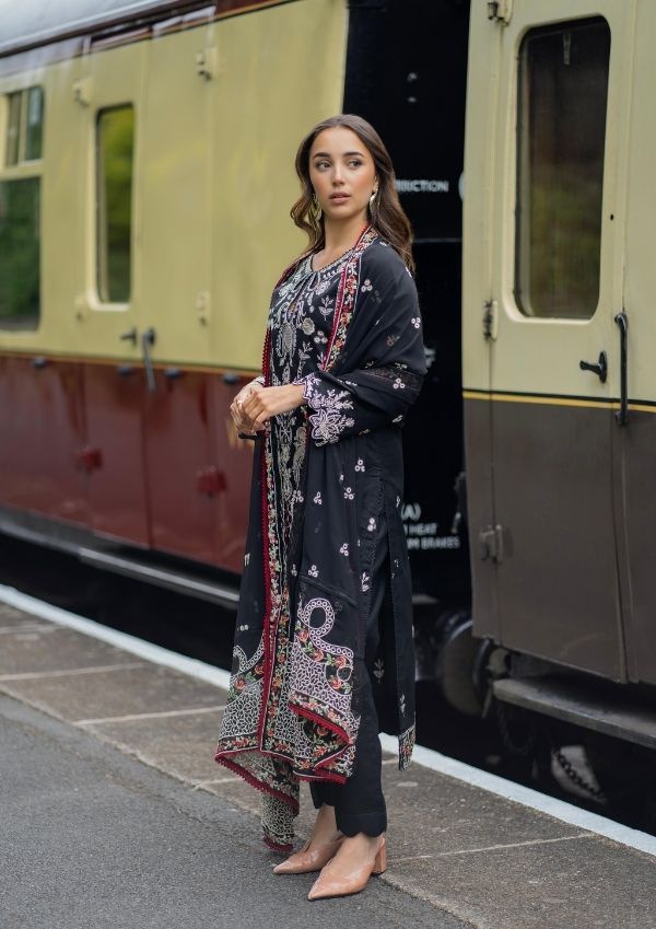 Meeraki Kohl Black Women 3pcs