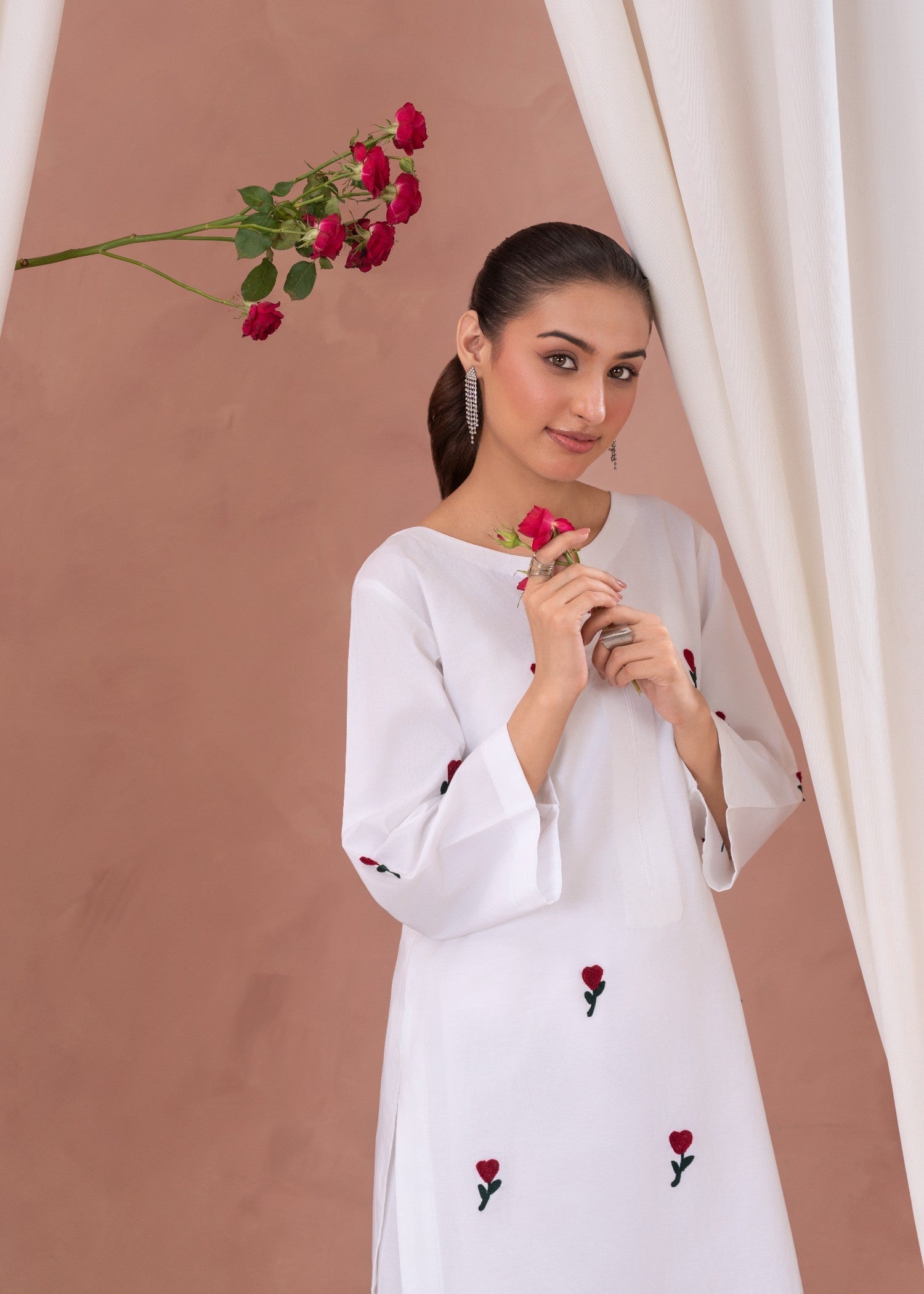 Tonics Clothing White Orchid Women 2pcs