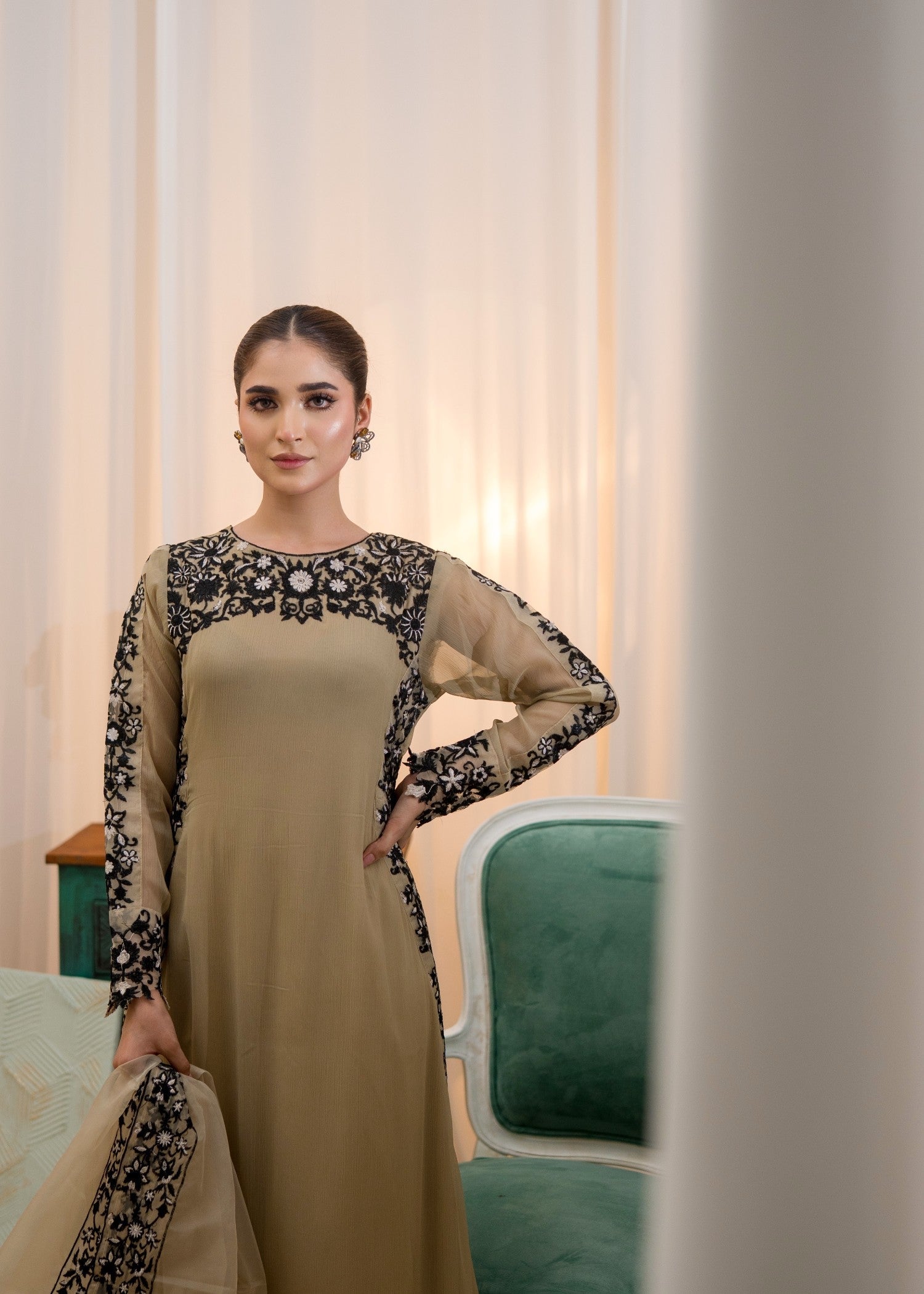 Alyssa BEIGE TAIL SUIT ALL303 Women 3pcs