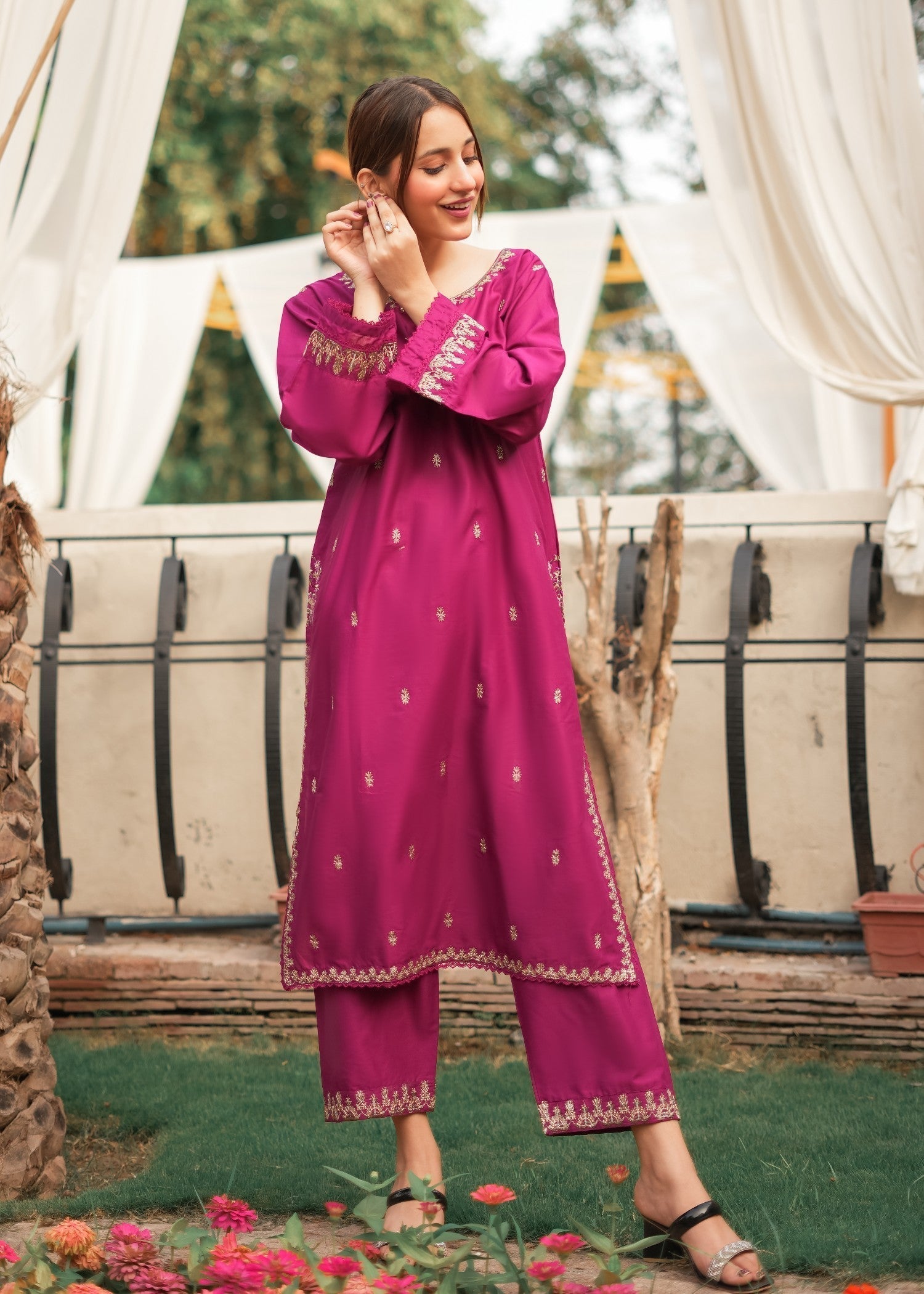 Chaudhary Arts Sapna Embroidered Women 2pcs