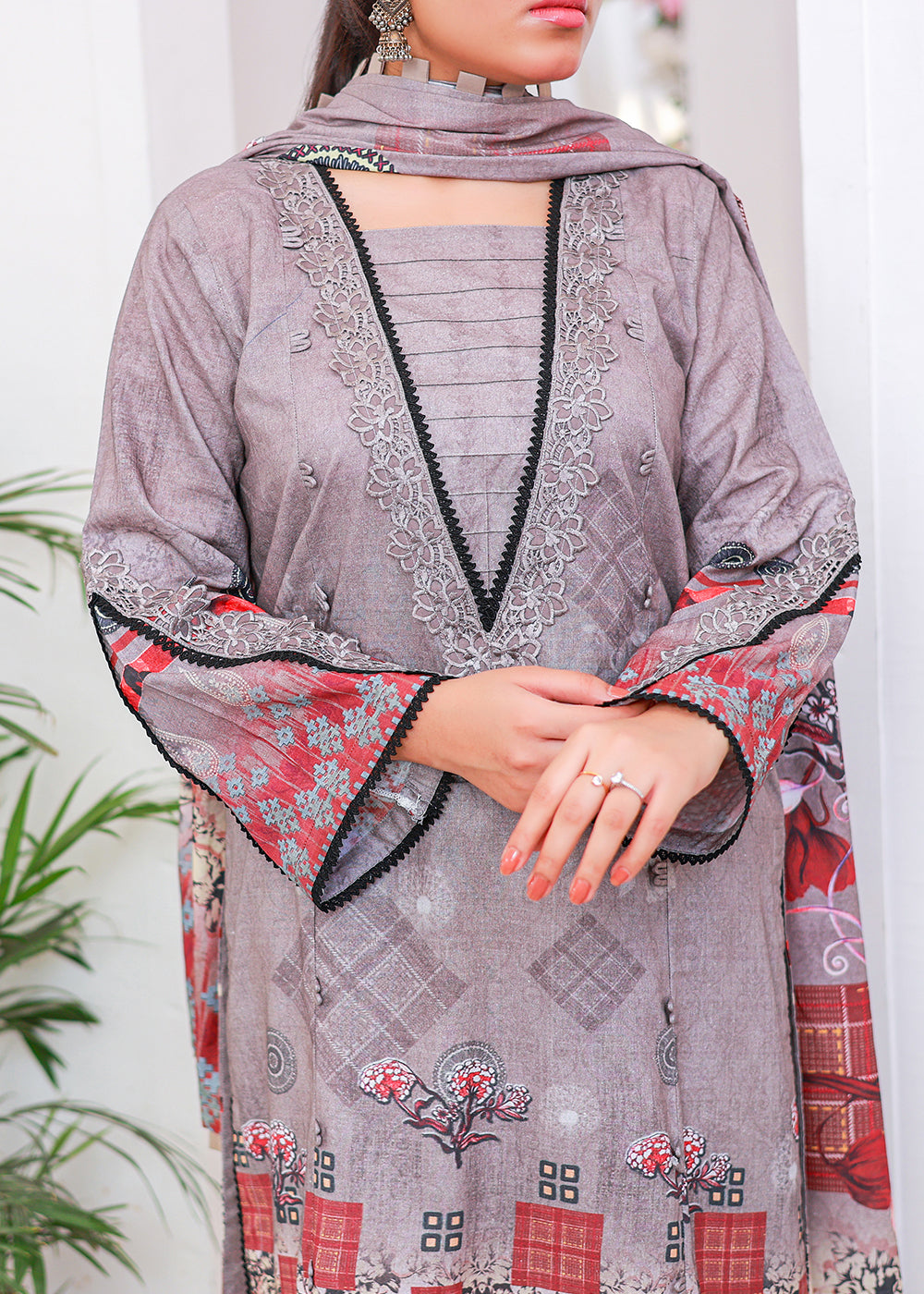 Green Gray Printed lawn stitched suit Women 3pcs