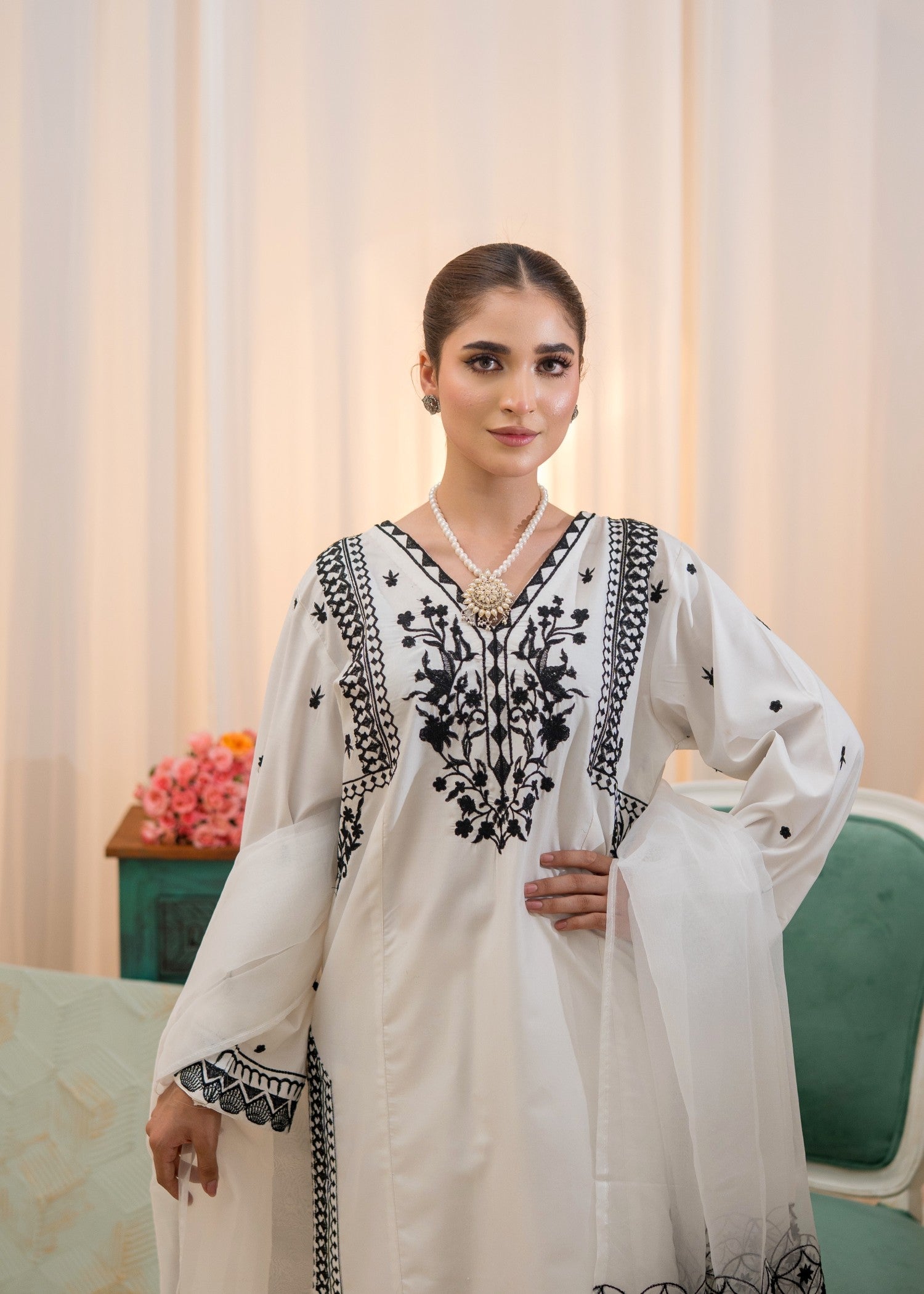 Alyssa WHITE FARSHI SHALWAR ALL309 Women 3pcs