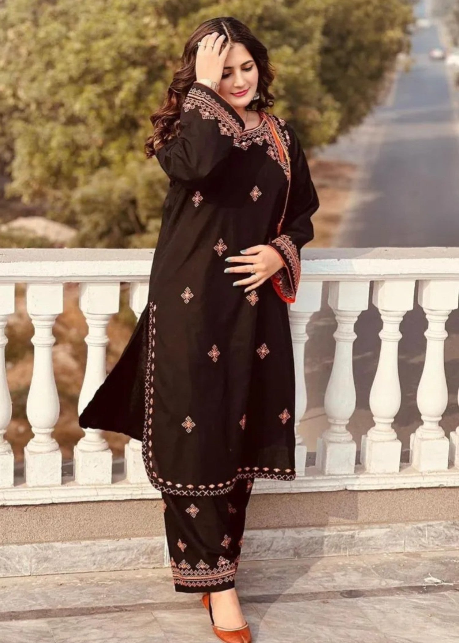 Preetpret BALOCHI BLACK Women 2pcs