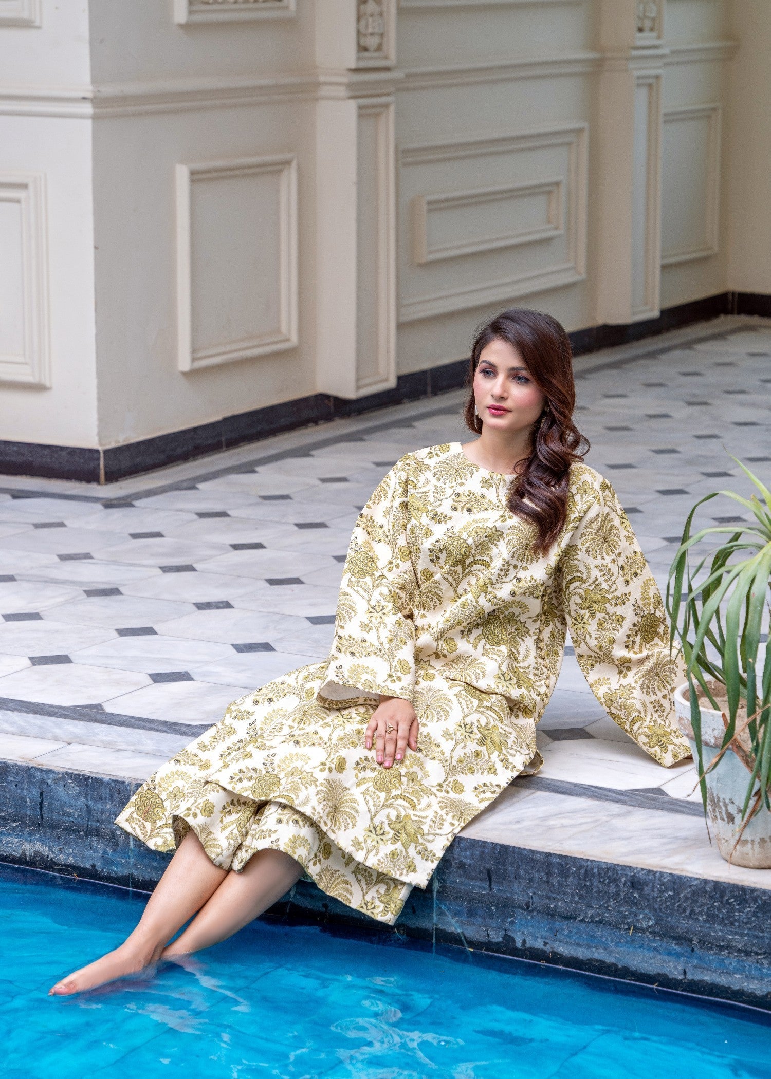 Zeenat & Zoha OLIVE Women 2pcs