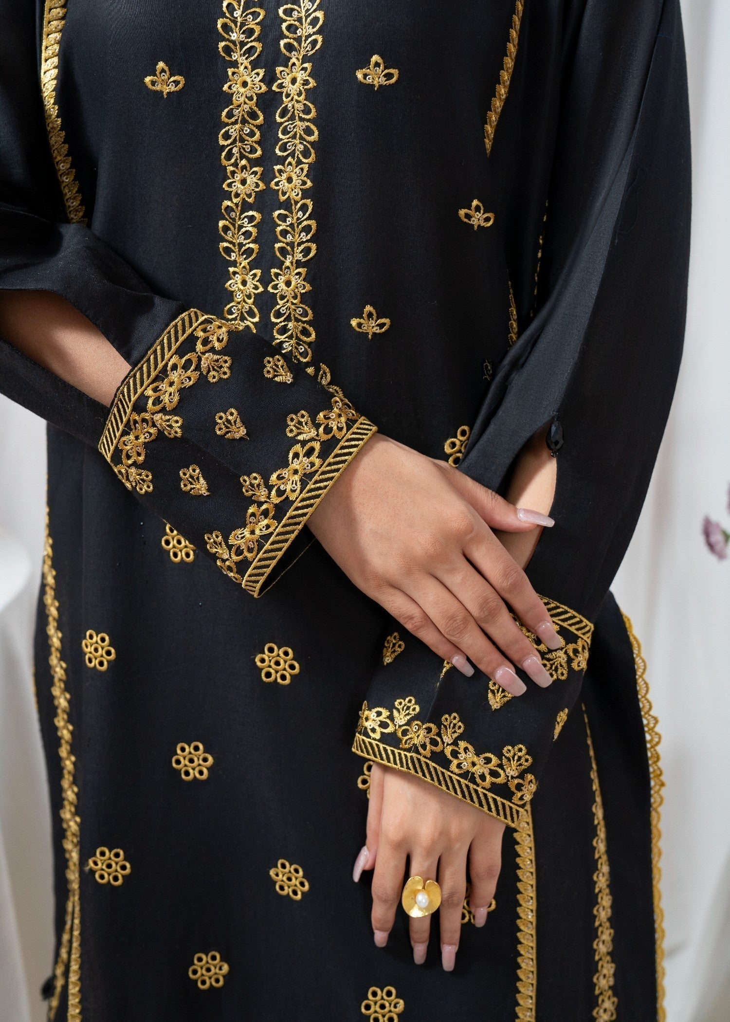 Zoya&Zafar Mohagni Pret Women 2pcs