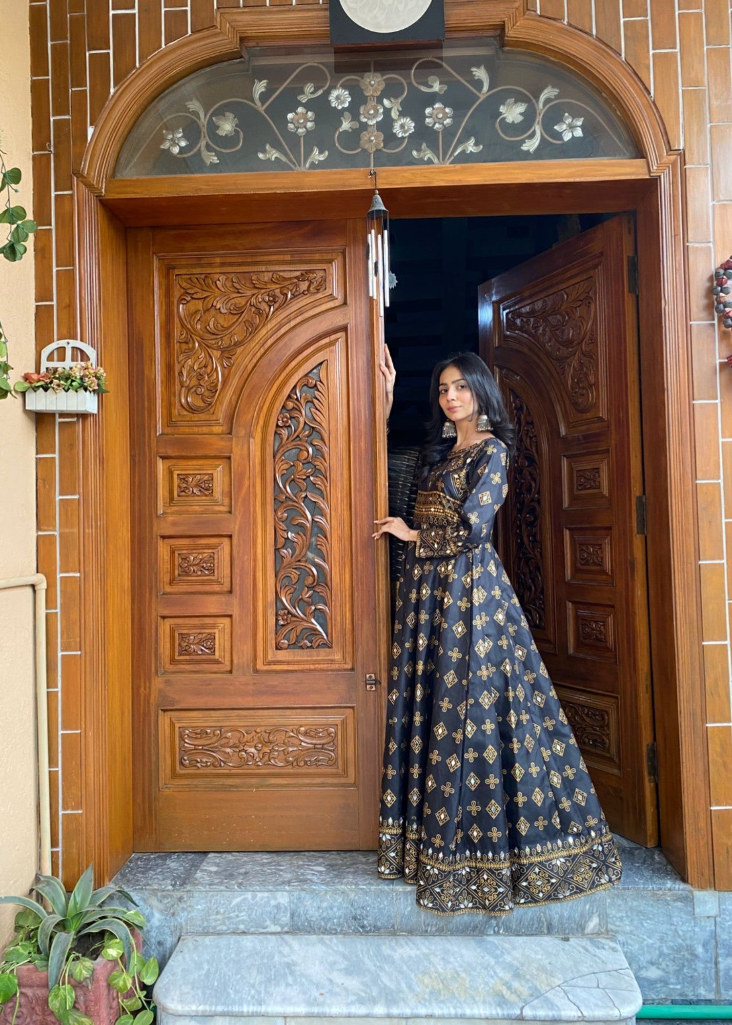 1 Virsapret R2 black Women 2pcs