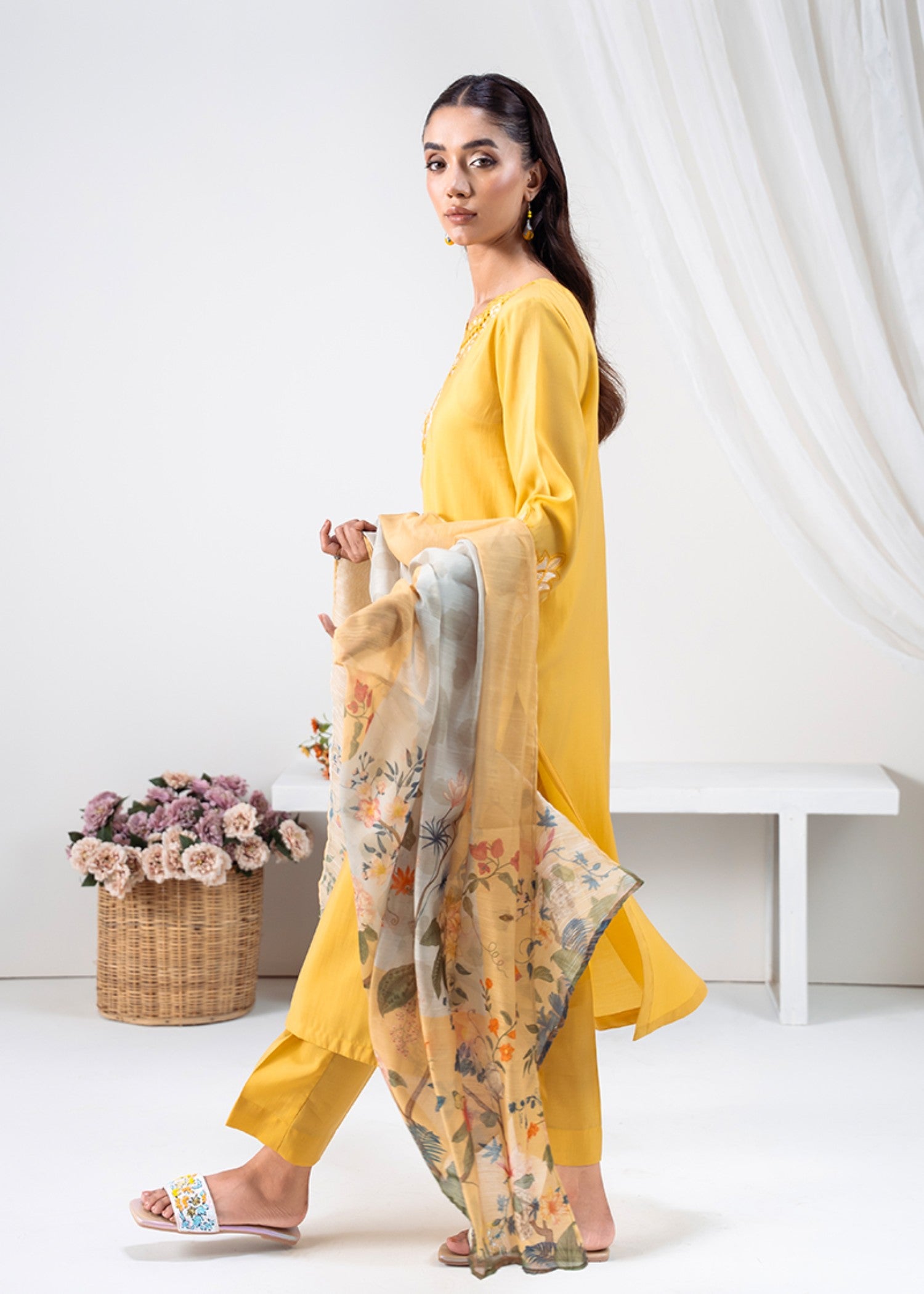 Kross Kulture Embroidered silk Lawn Suit 01642 Women 3pcs