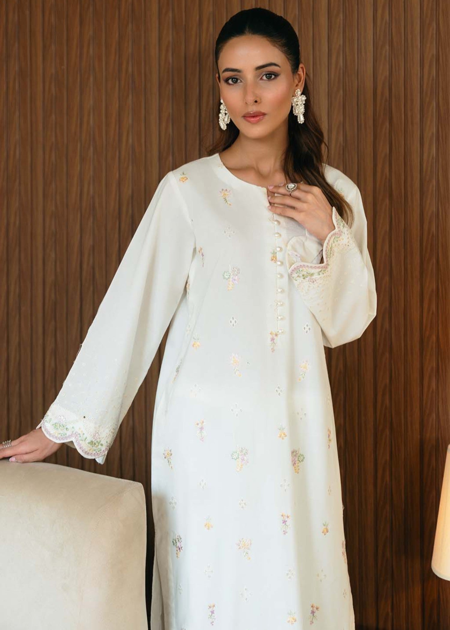 Neeshay SB 03 White Women 2pcs