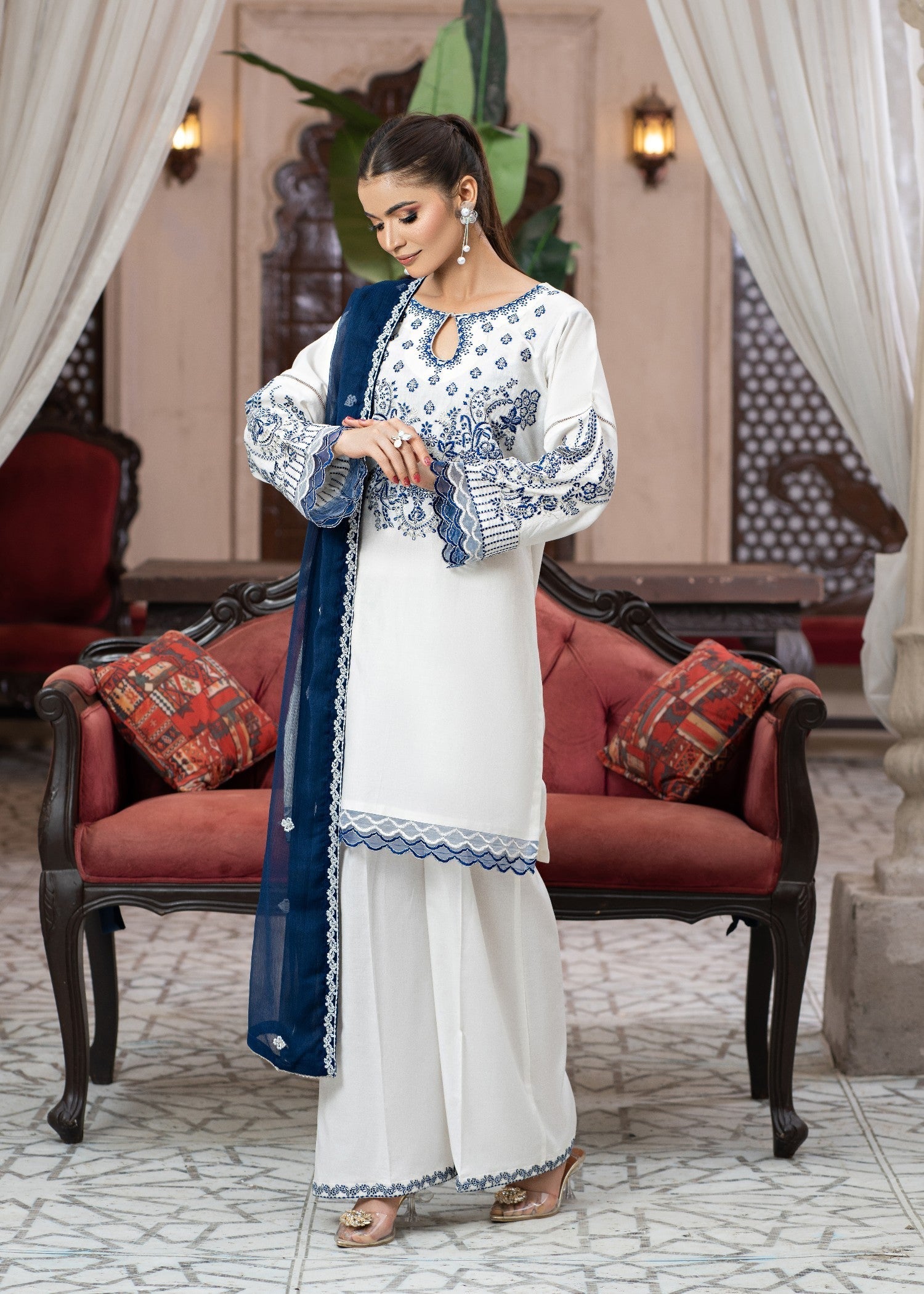 Madame Embroidered Egg White Cotton Suit 2759 Women 3pcs