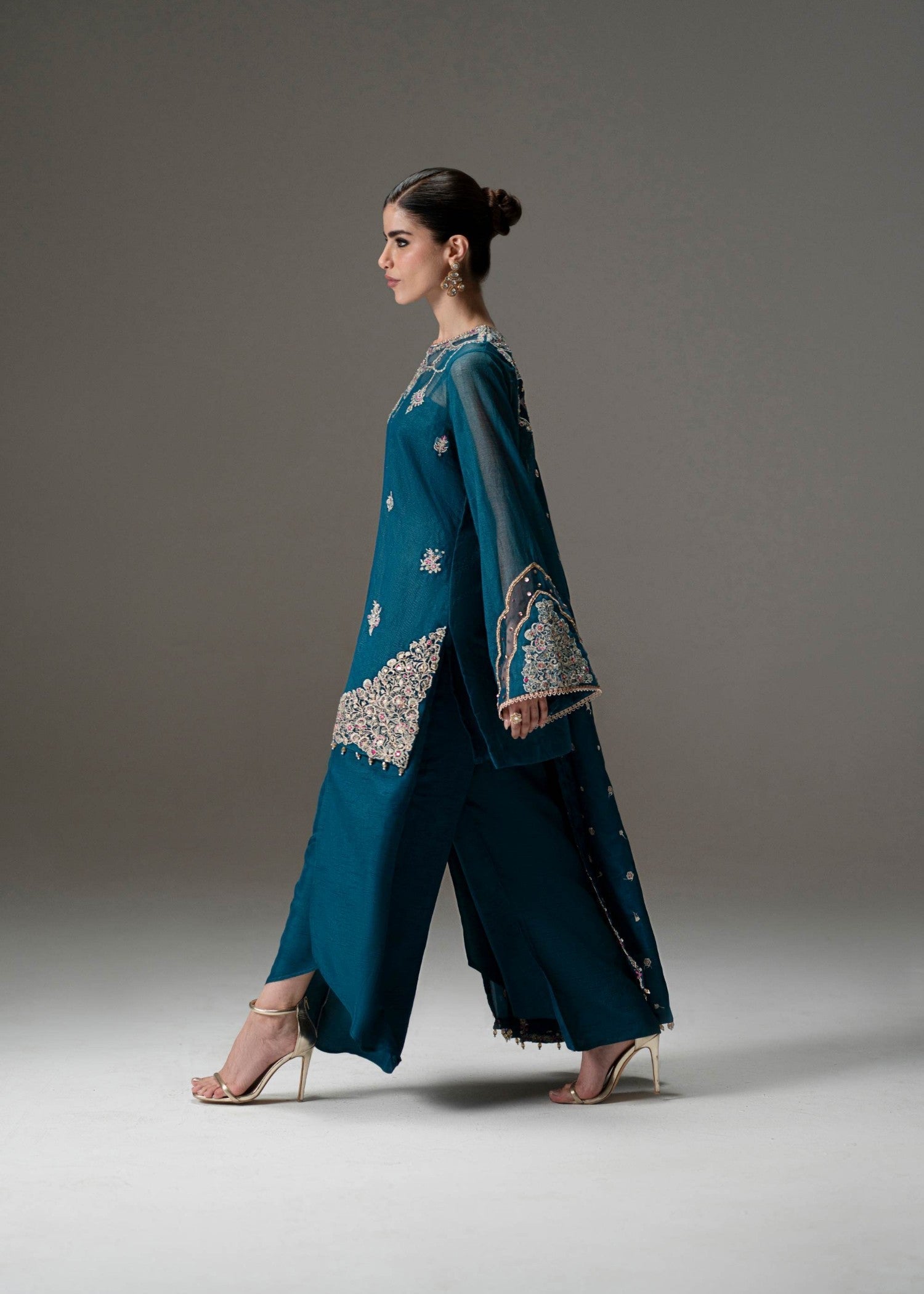 Musaif Elvyn Stitched () Women 3pcs