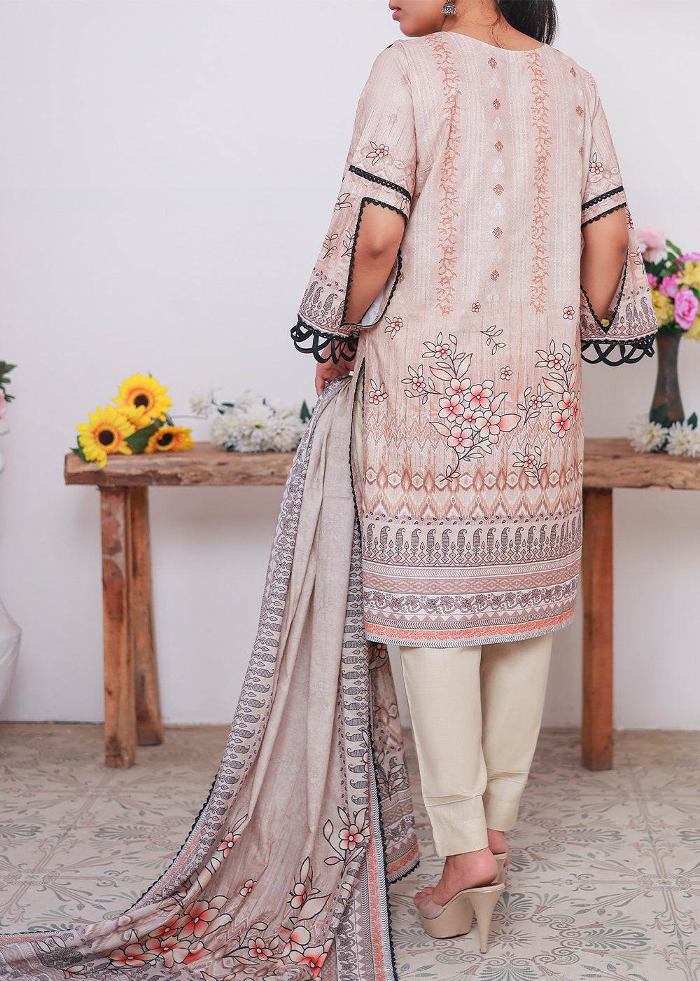 Green Printed lawn stitched suit D1 Women 3pcs