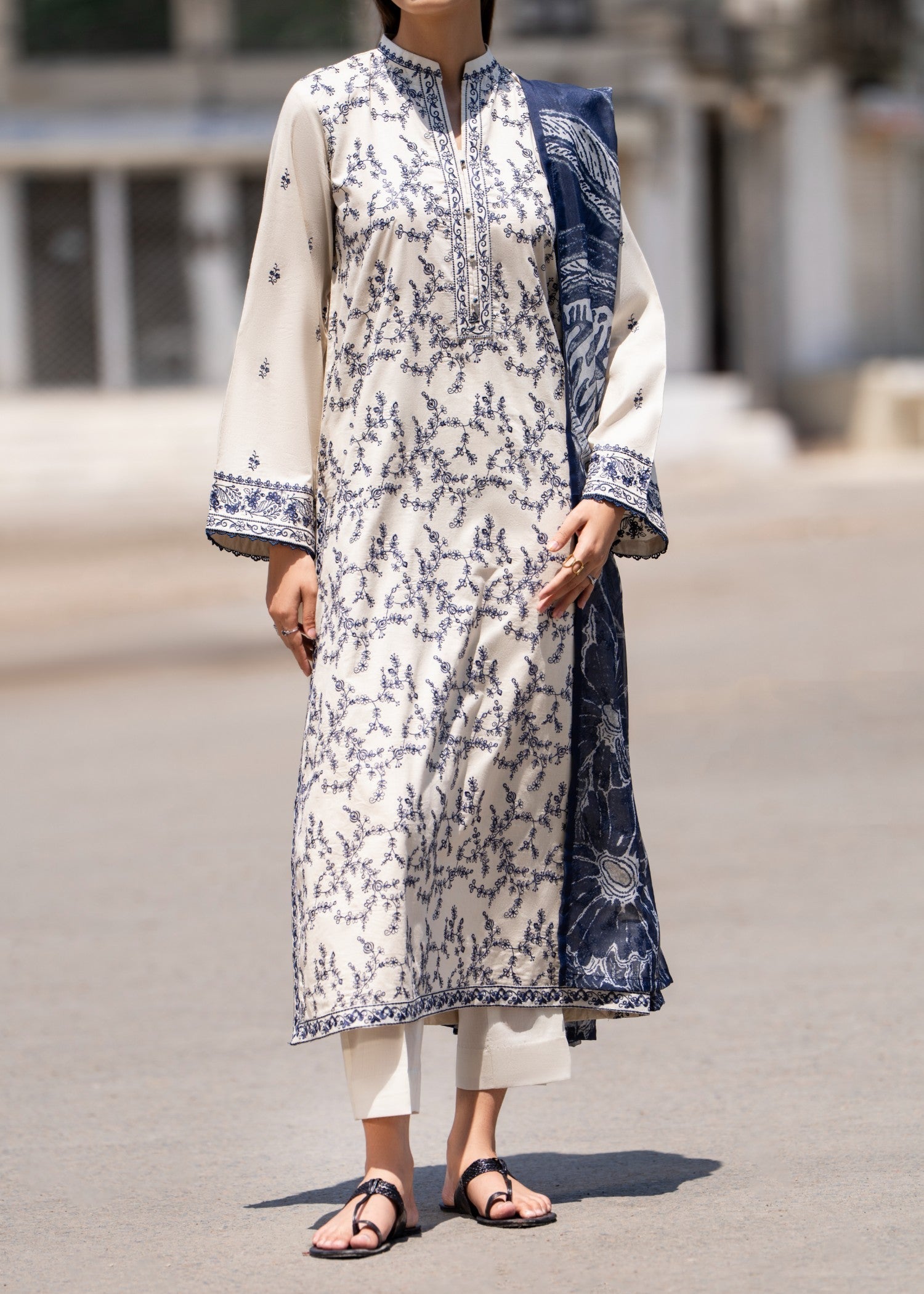 Casual Lite Cotton Emb Suit Beige 2 Women 3pcs