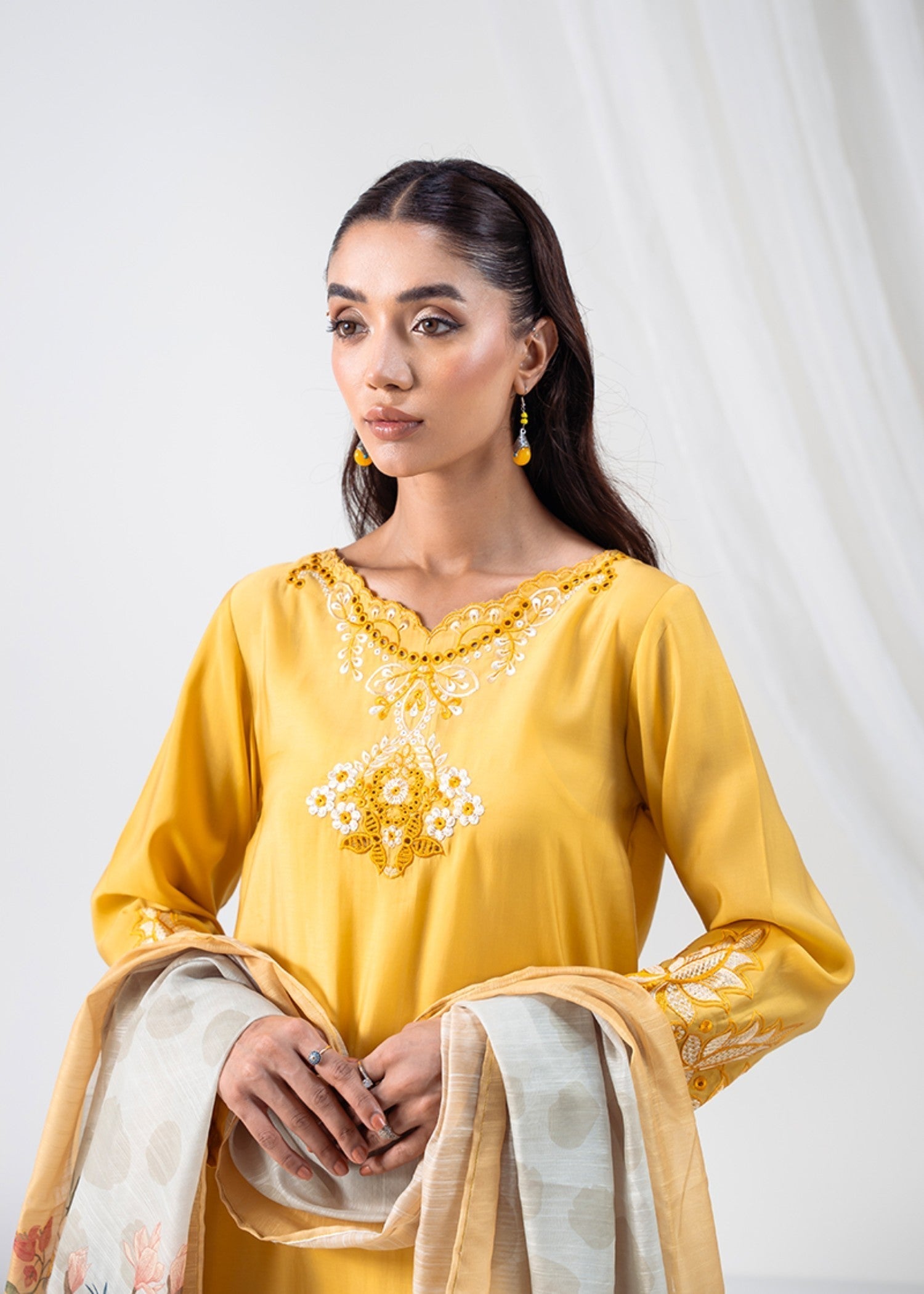 Kross Kulture Embroidered silk Lawn Suit 01642 Women 3pcs