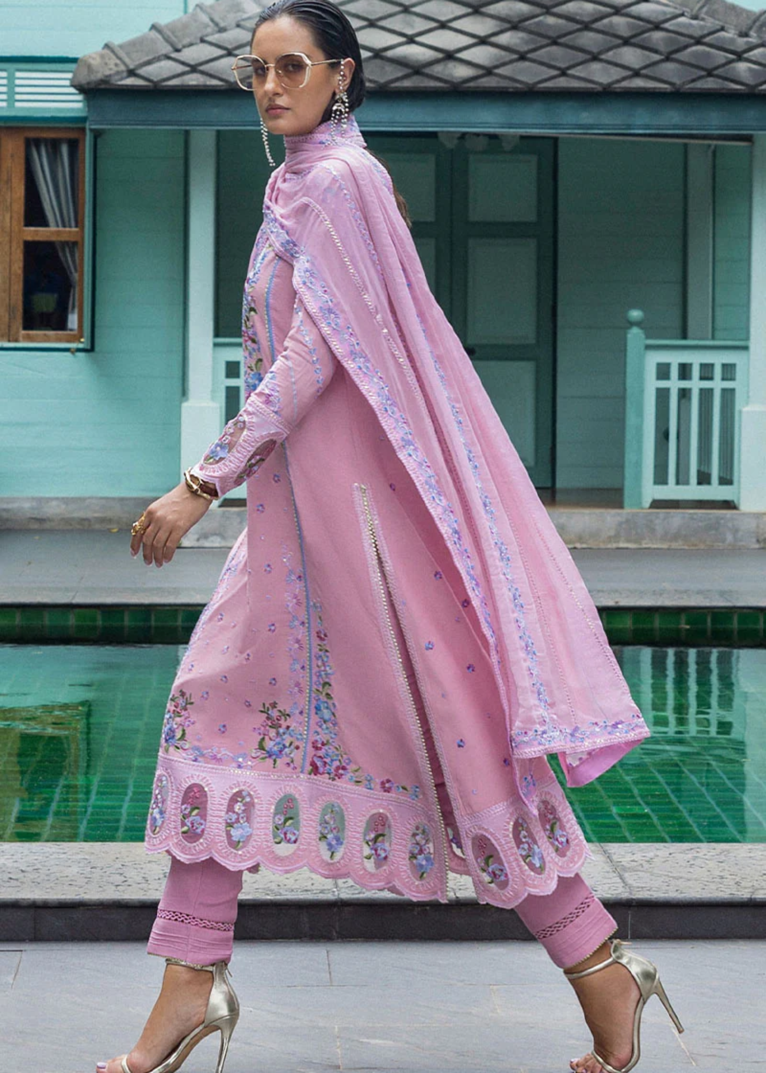 Mushq Leore 03 V1 25 Women 3pcs