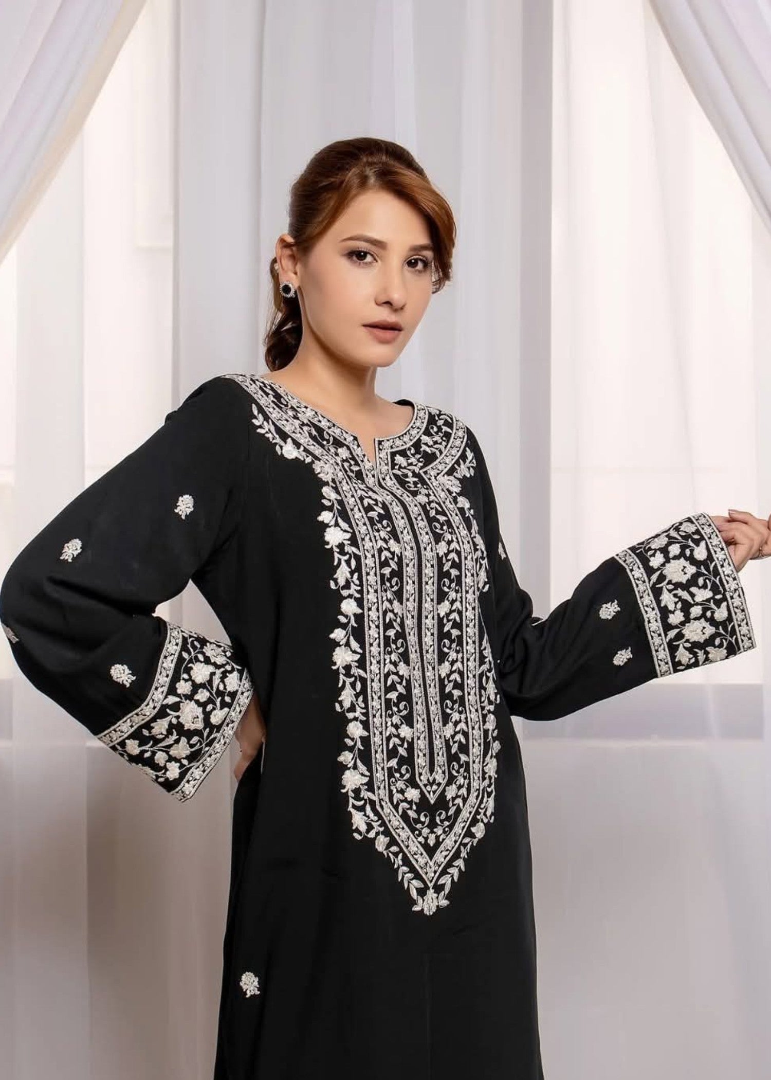 Midway Arts WEYLI Women 2pcs