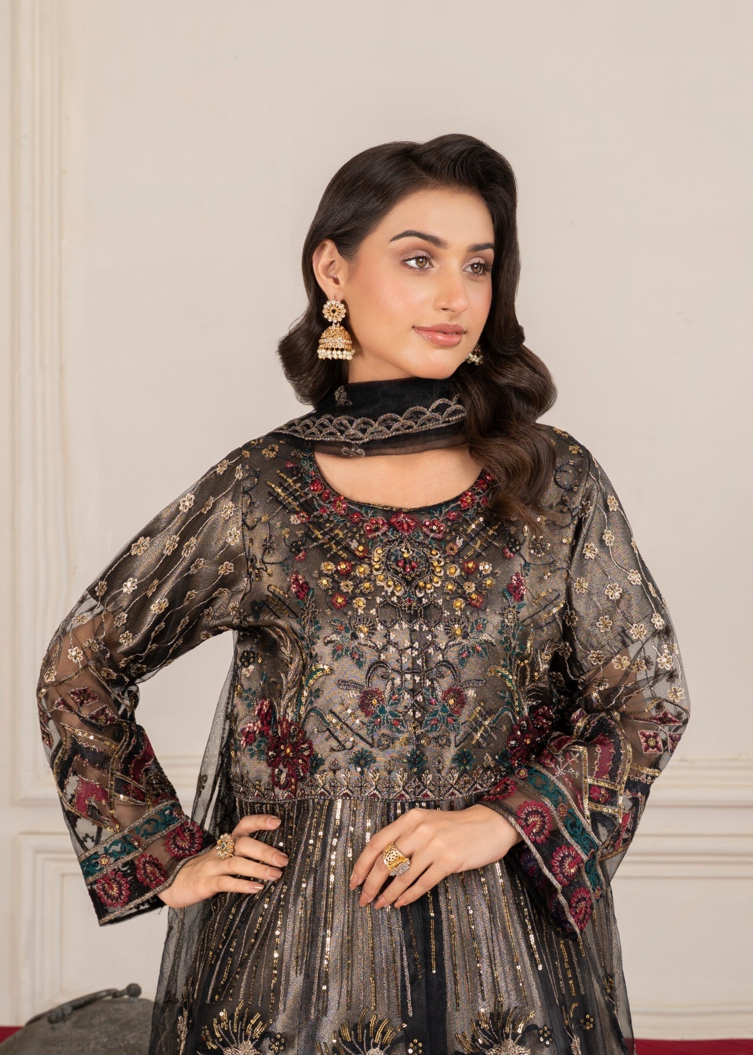 Avira Pret Shahtaaj Women 3pcs