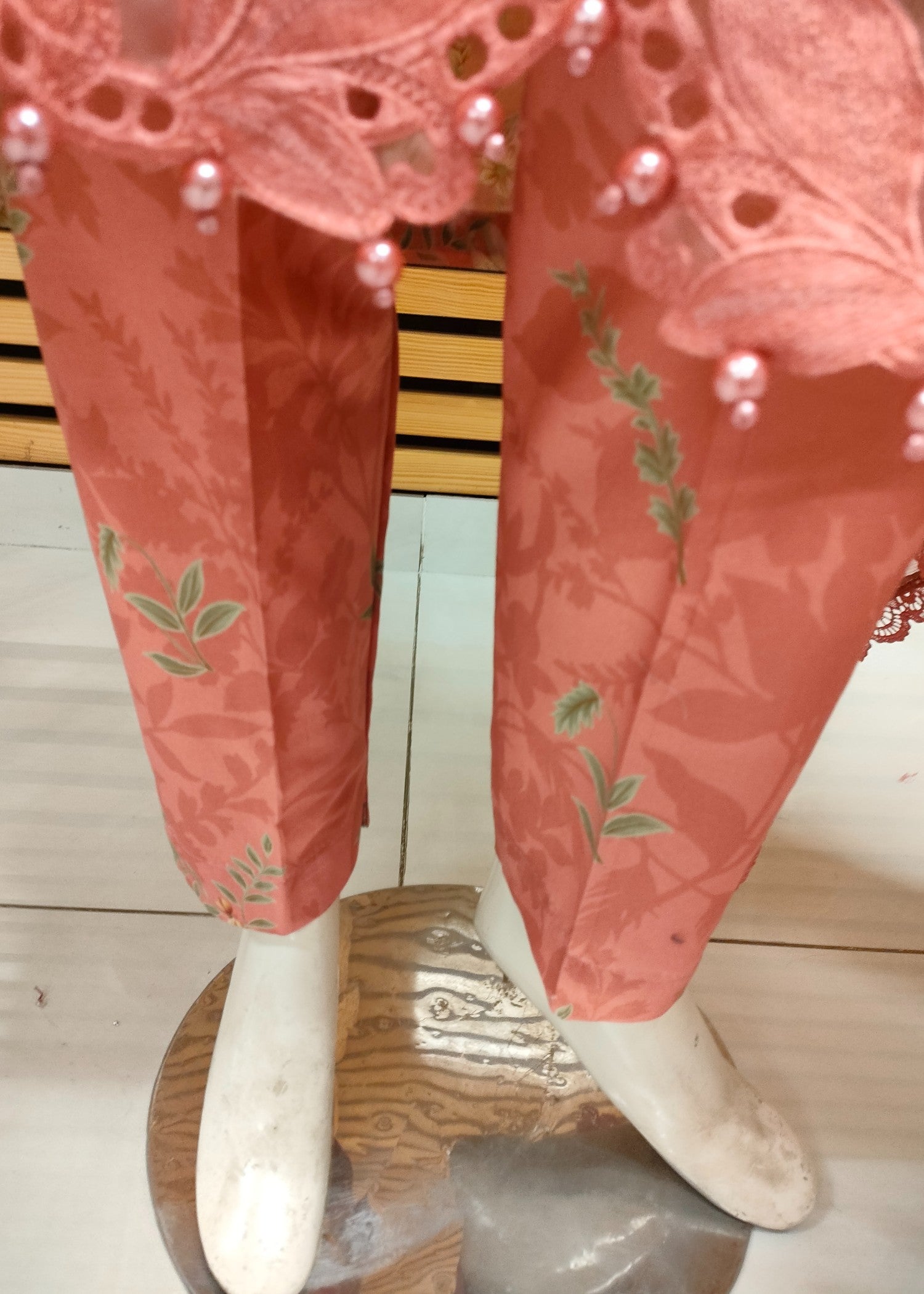 Maria B M.Prints 8A V1 25 Women 3pcs