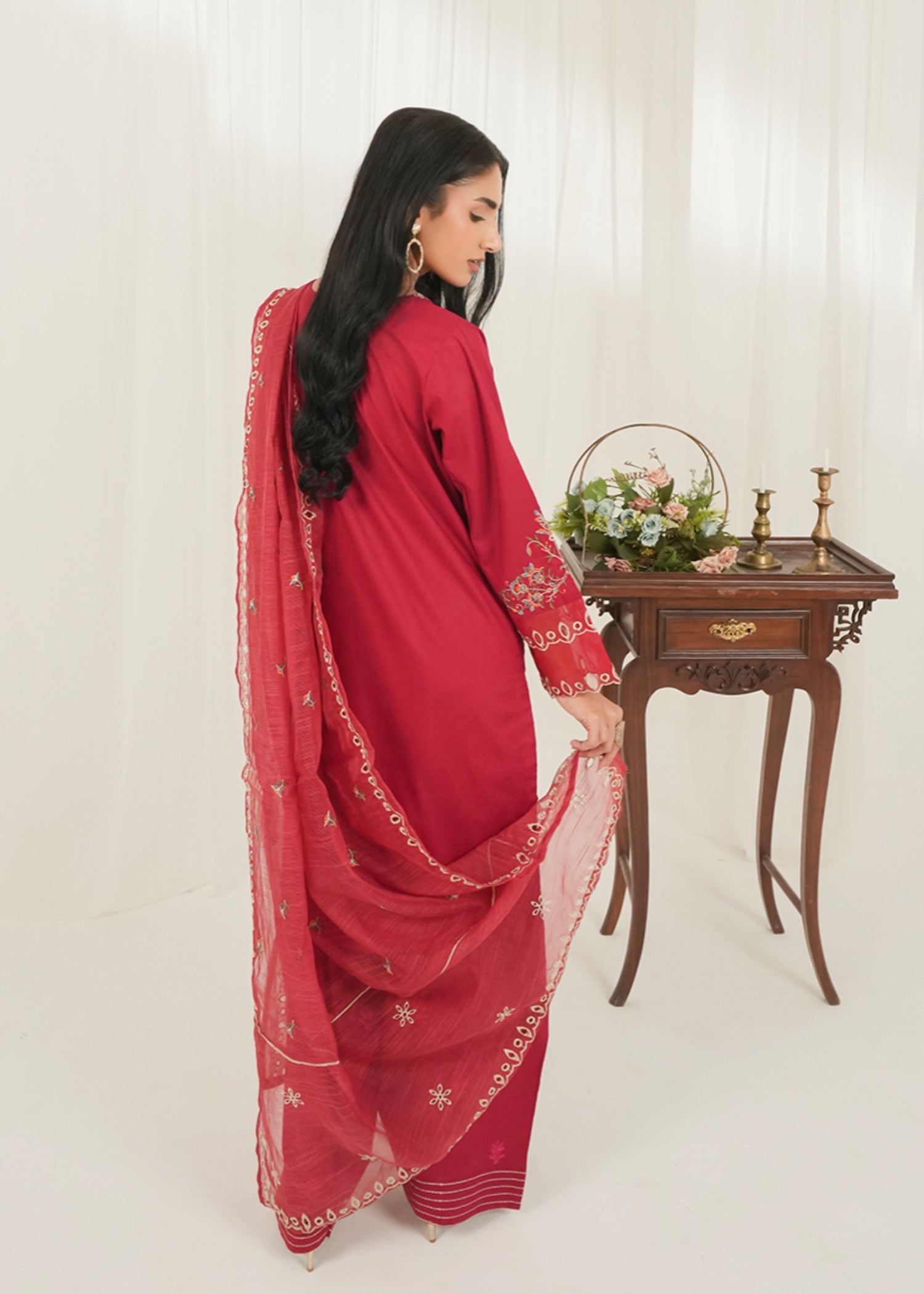 Kross Kulture Embroidered Lawn Suit With Farshi Shalwaar 01645 Women 3pcs