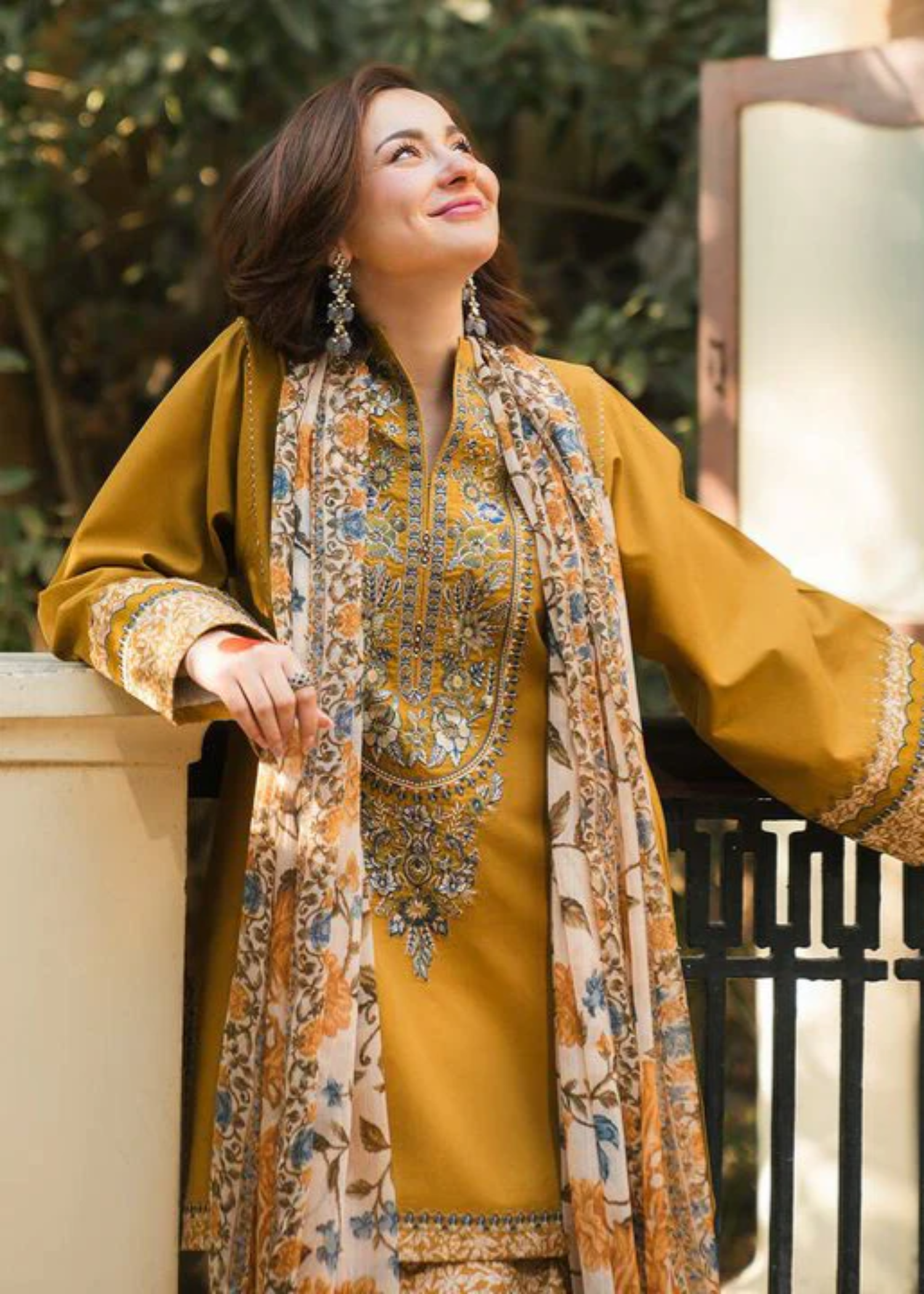 Chaudhary Arts Aura Embroidered Women 3pcs