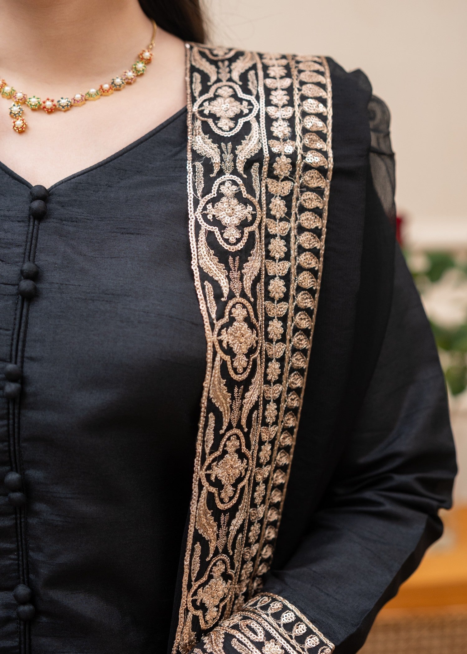 Alyssa BLACK RAWSILK SUIT ALL306 Women 3pcs