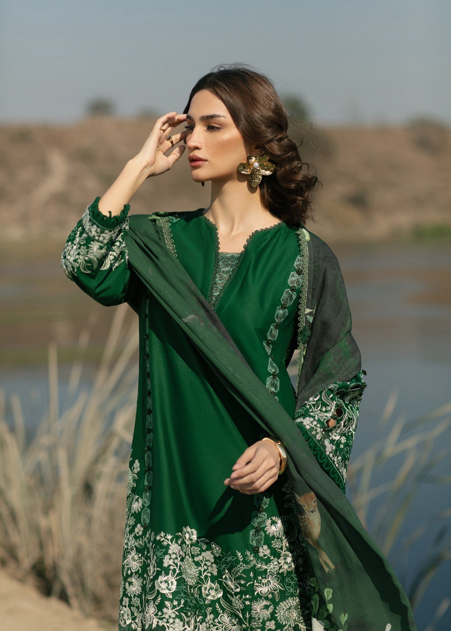 Musaif Nazrah () Women 3pcs