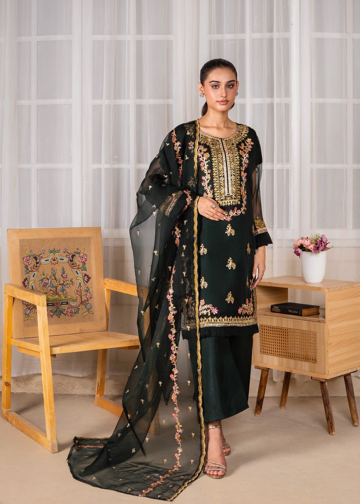 Gulposh Mehrou (Embroided ) Mongia Women 3pcs