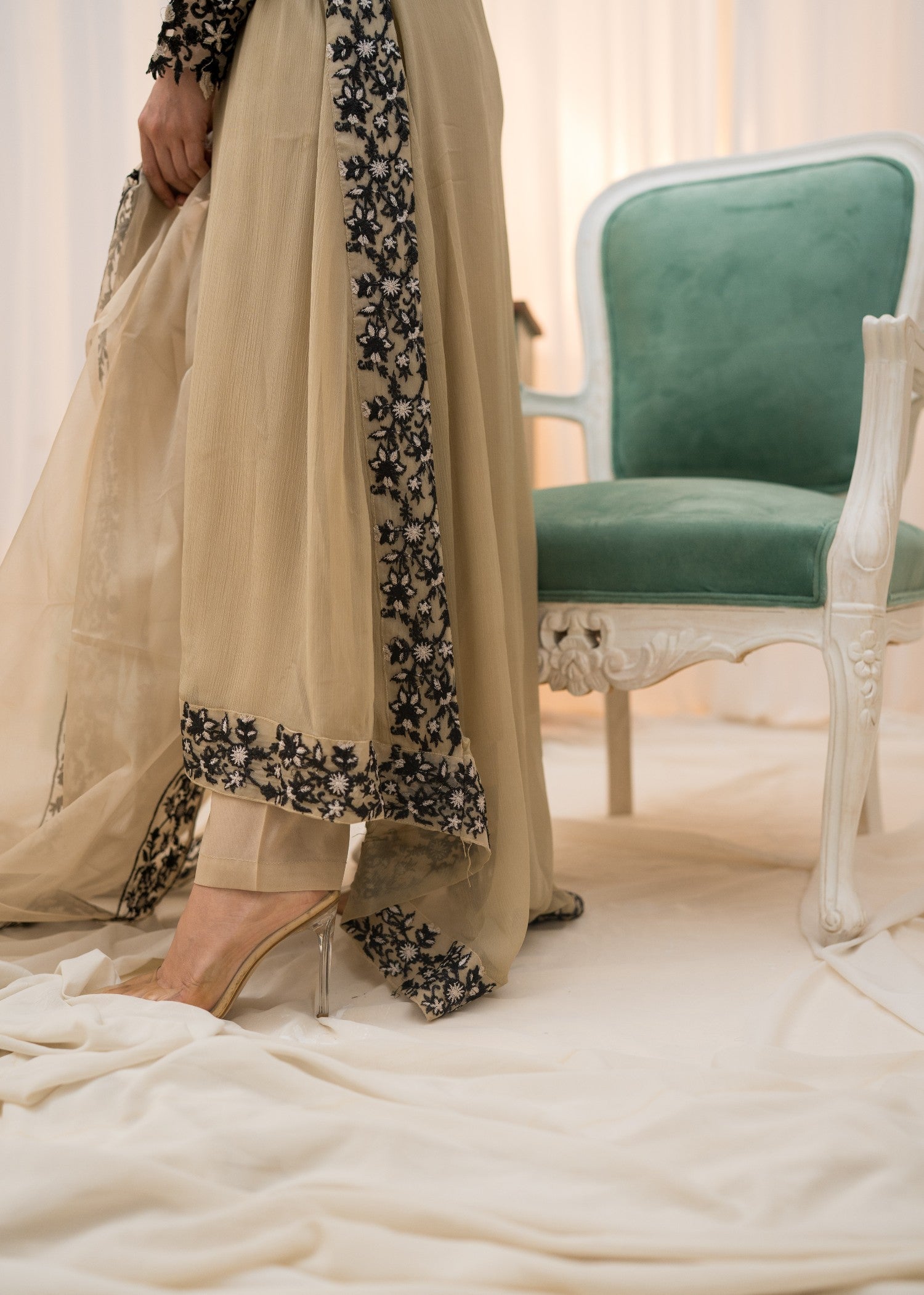 Alyssa BEIGE TAIL SUIT ALL303 Women 3pcs