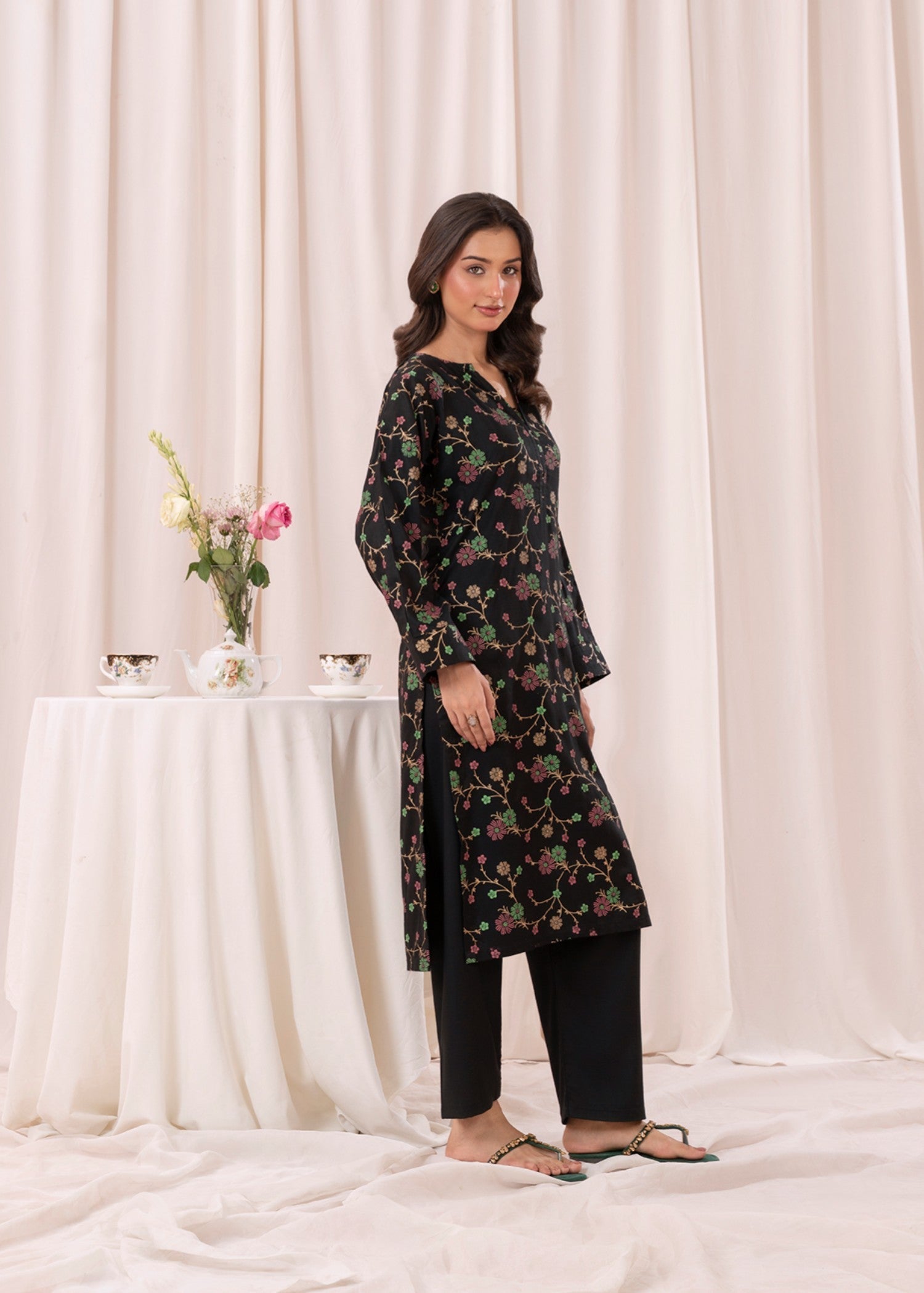 Laal Kurti Printed Kurta Set D119 Women 2pcs