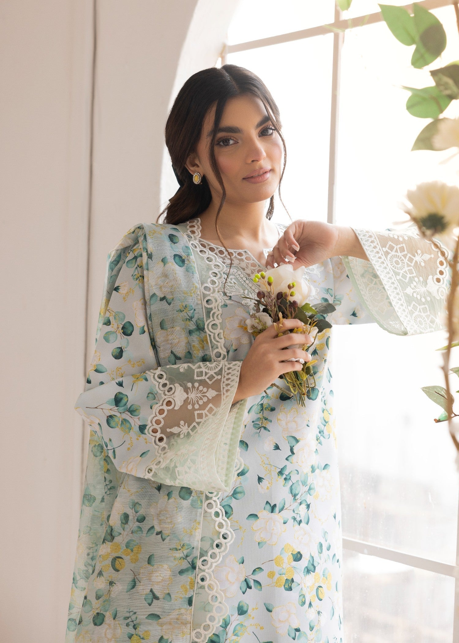 Mohagni PLS 114 STITCHED I UNSTITCHED Women 3pcs