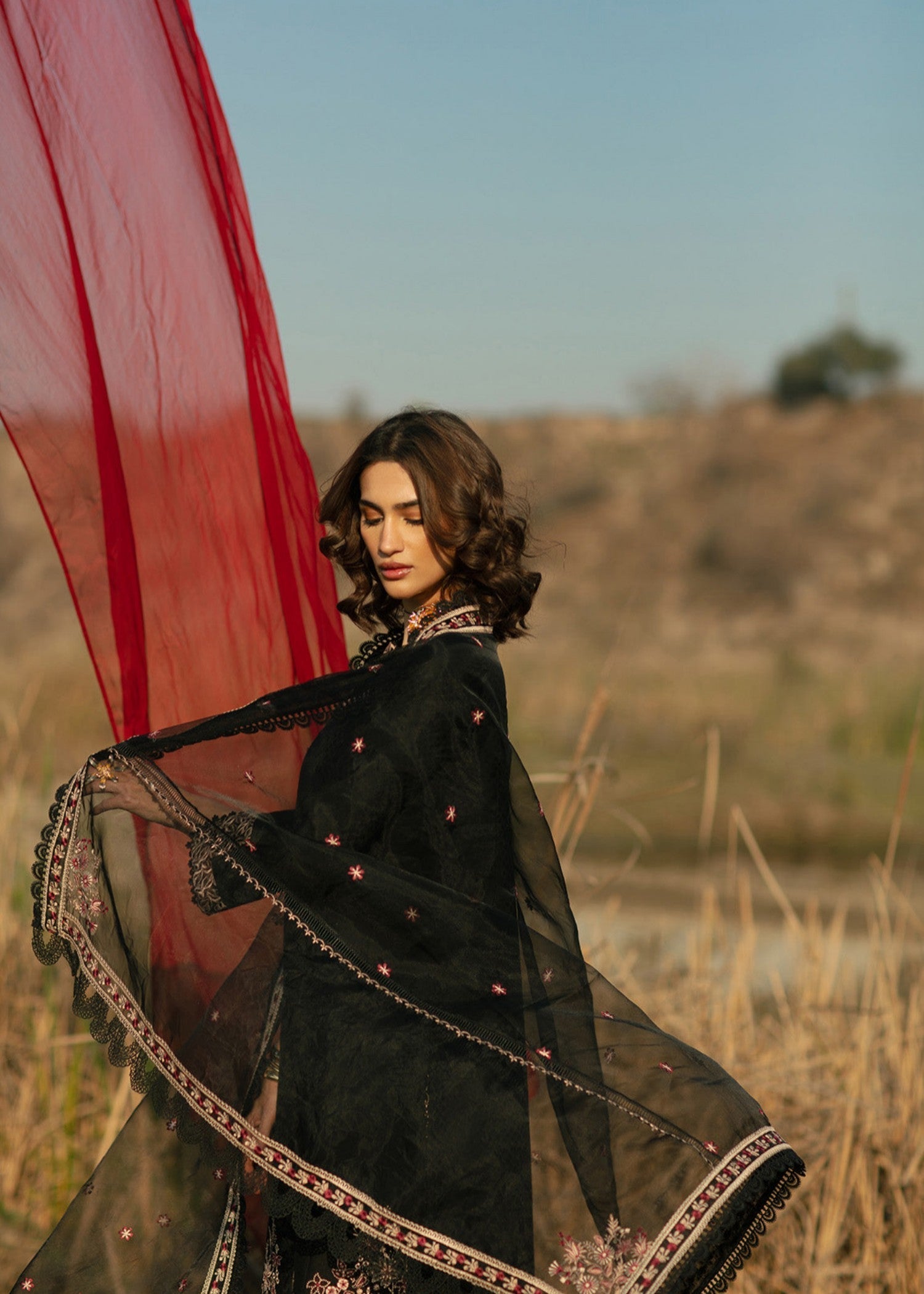 Musaif Sahira () Women 3pcs