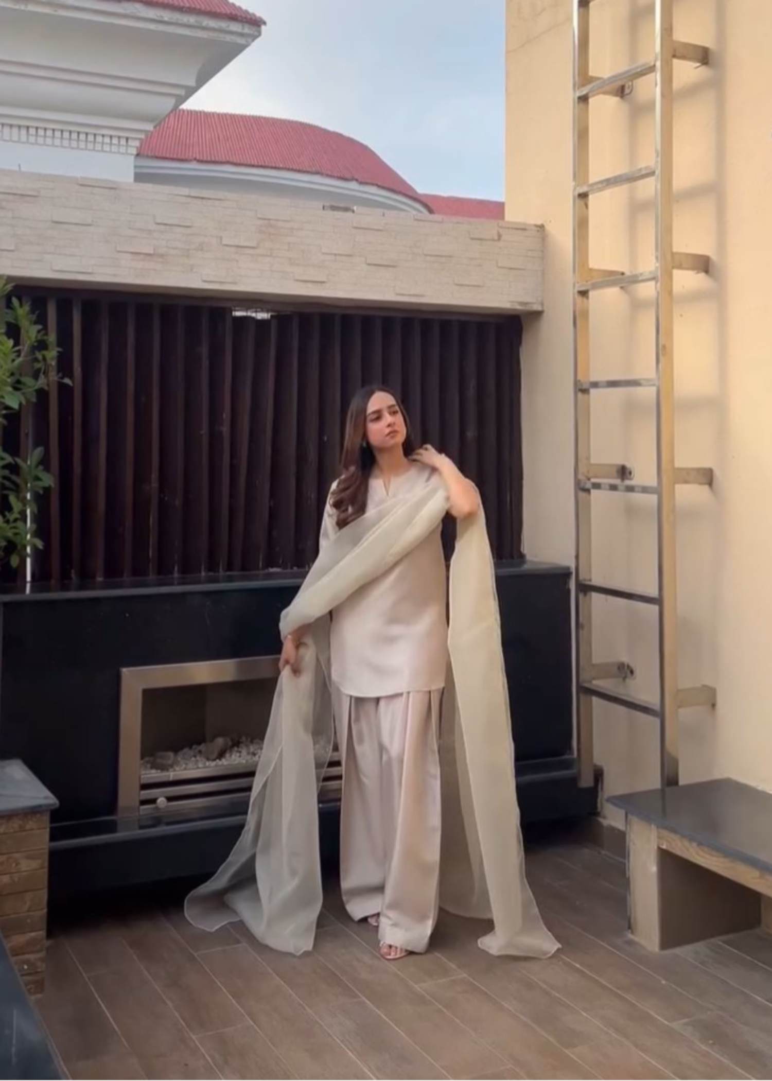 Uzman Yasen Off White Farshi Shalwar Women 3pcs