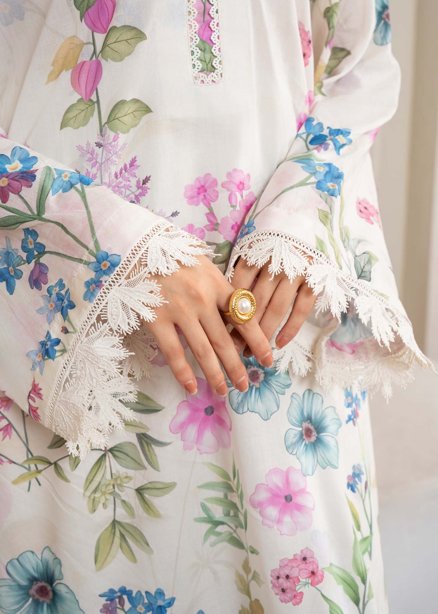 Meerak Pret Camellia Women 2pcs