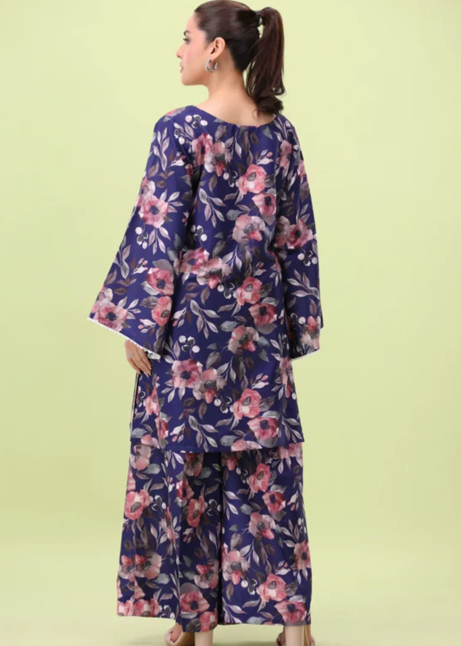 Mohagni GM 05 STITCHED Women 2pcs