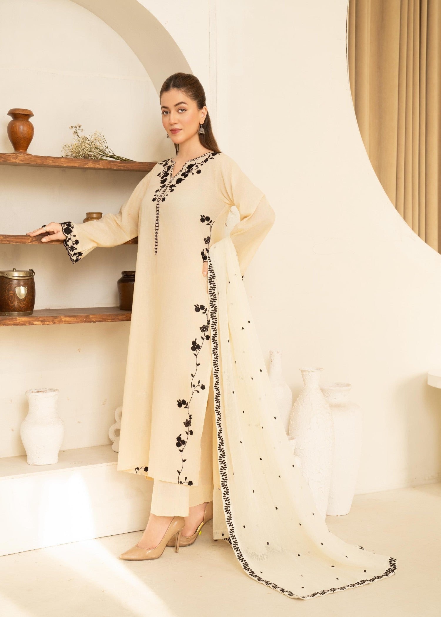 Rehhas Attires Beige Frost Women 3pcs