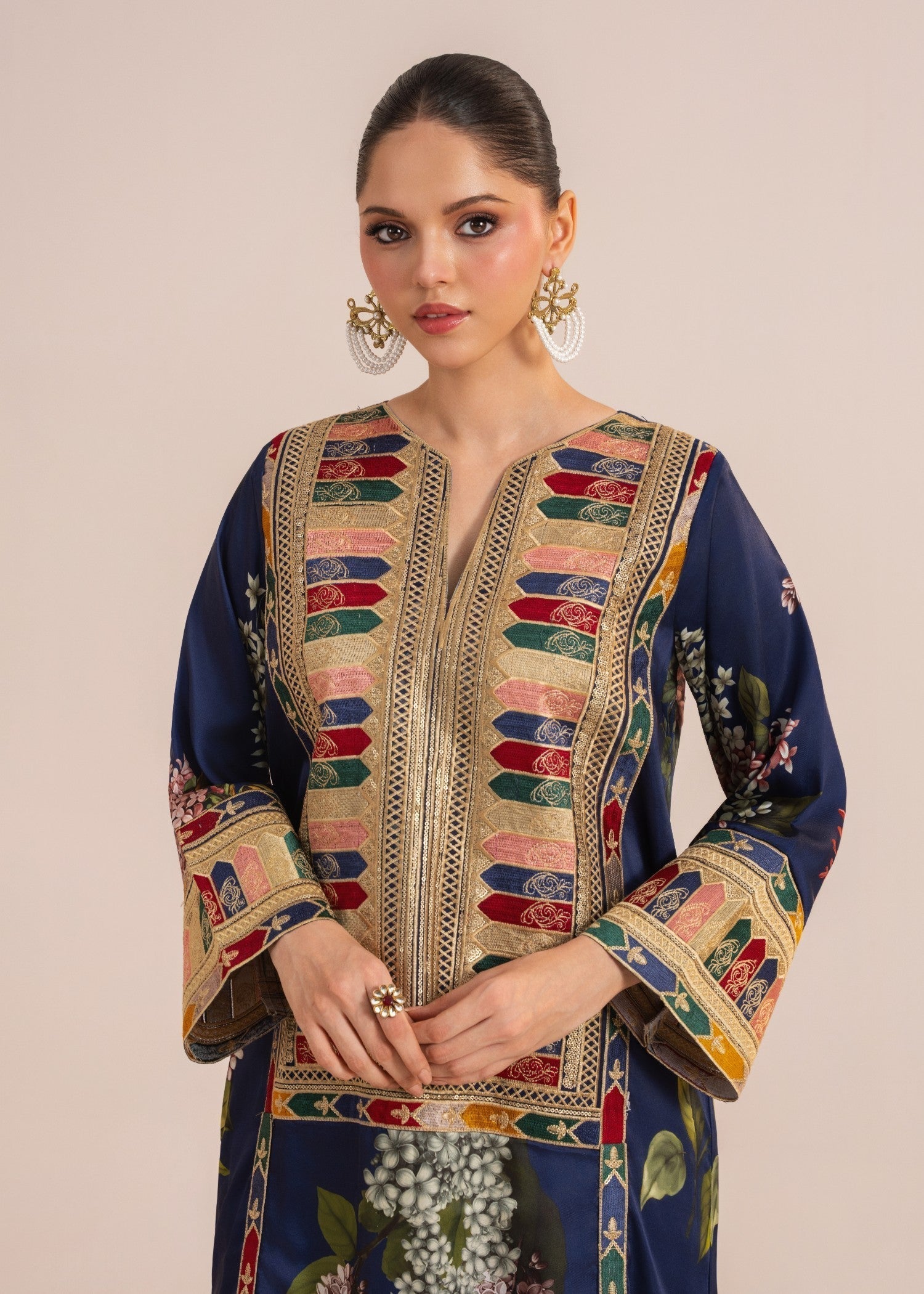 Rajdulari Kareena Silk Kaftan Women 1pcs