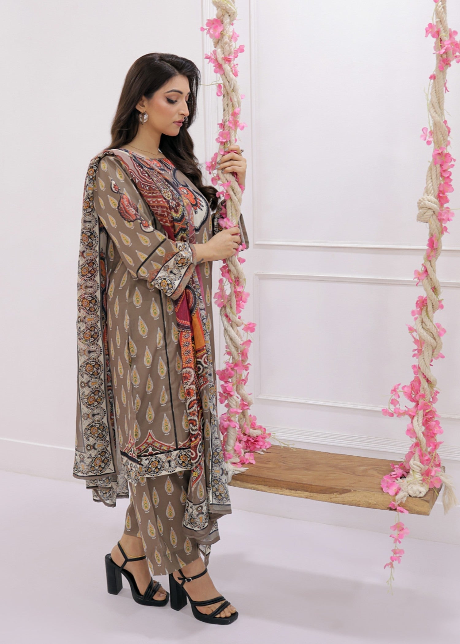 Tng (The Next Generation) Amber | Stitched | | Tan Brown Women 3pcs