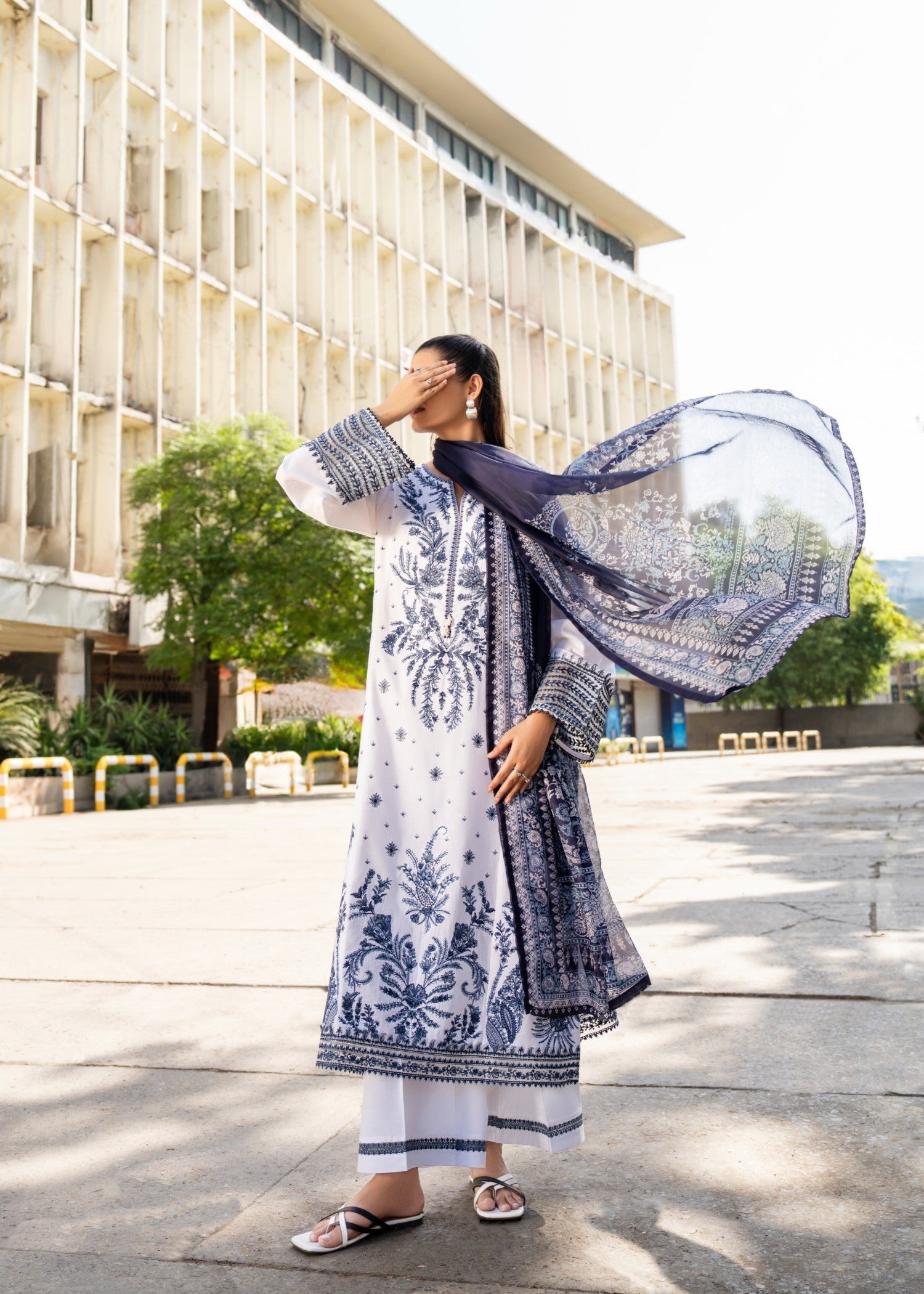 Casual Lite Cotton Emb Suit White Women 3pcs